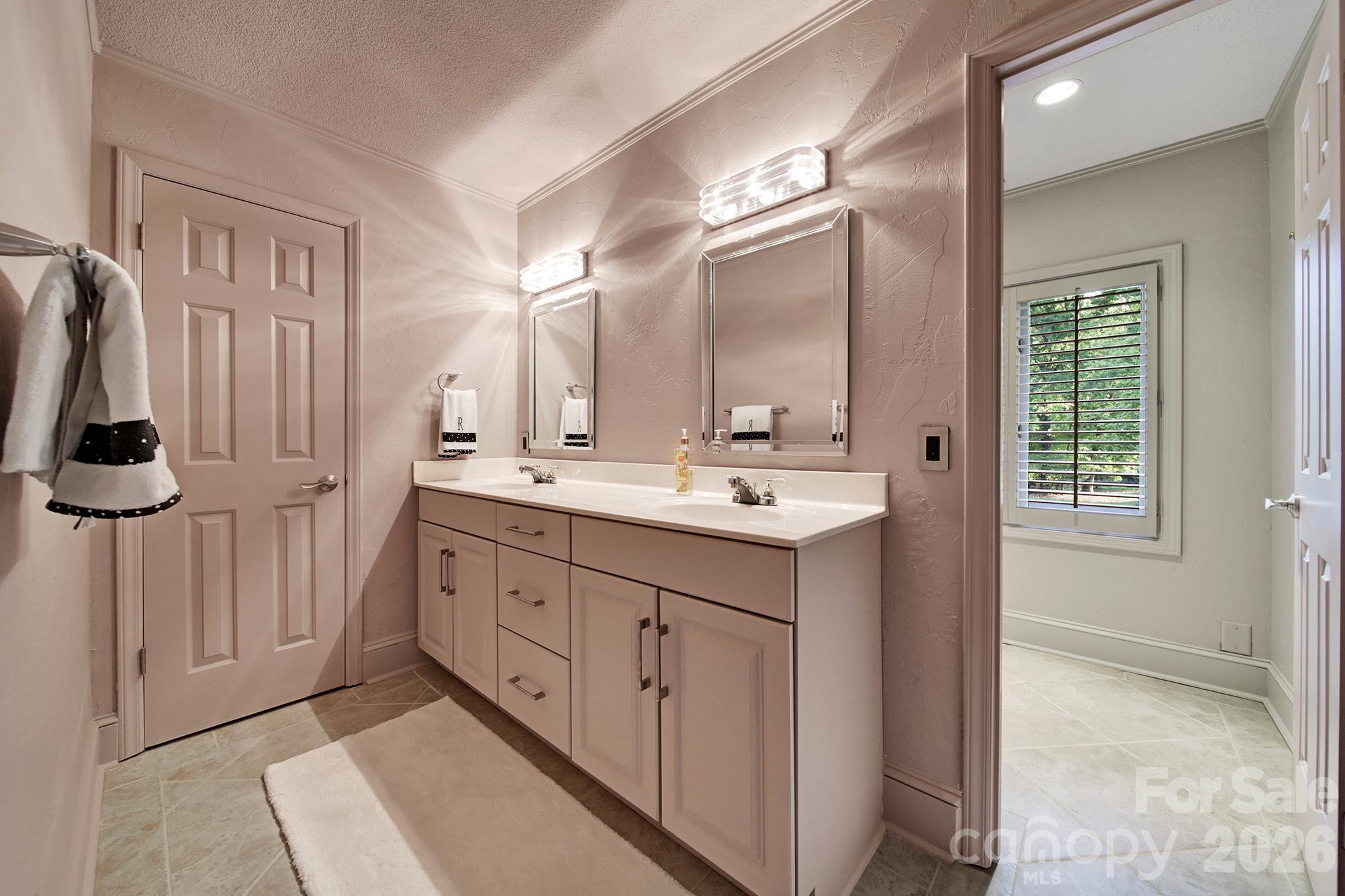 6512 Carmel Hills Drive Property Photo 42