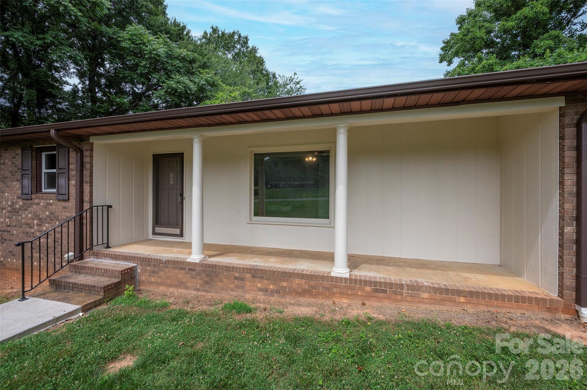 107 Coram Avenue Property Photo 2