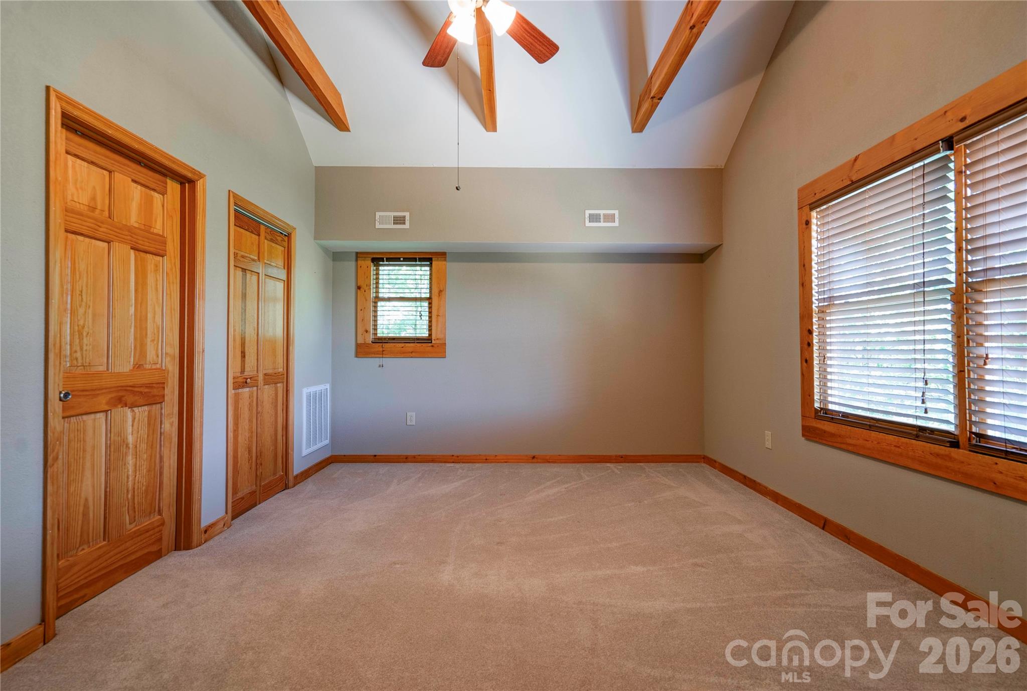 389 Woodgate Drive Property Photo 27