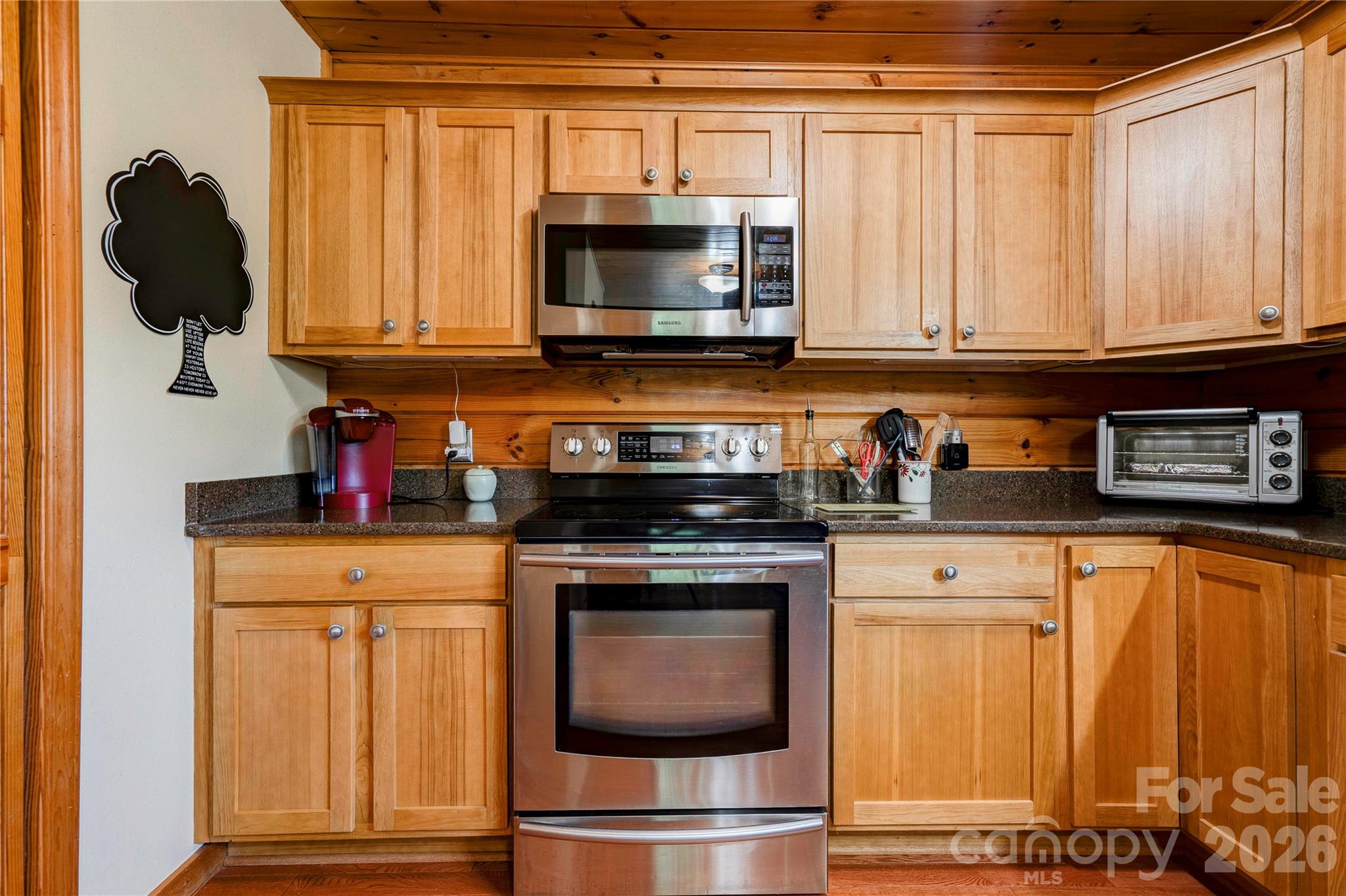 389 Woodgate Drive Property Photo 36
