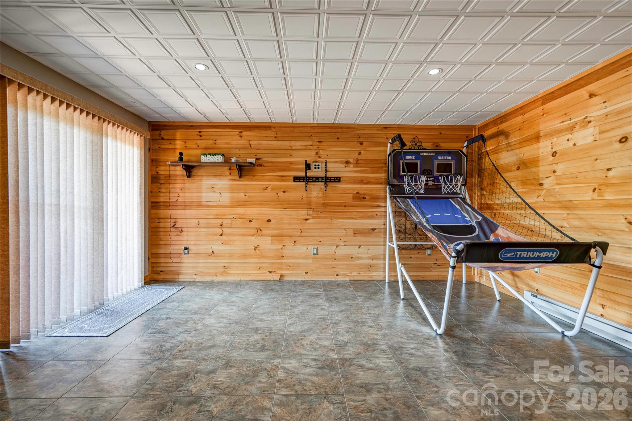 389 Woodgate Drive Property Photo 43