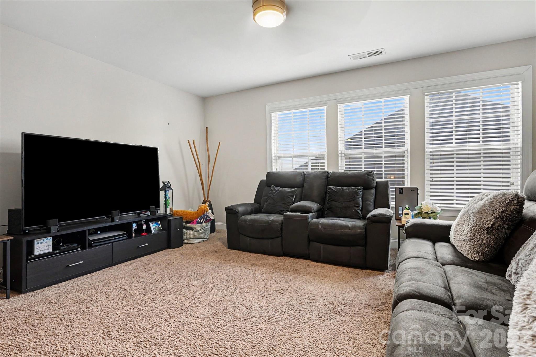 1376 Rainier Drive Property Photo 20