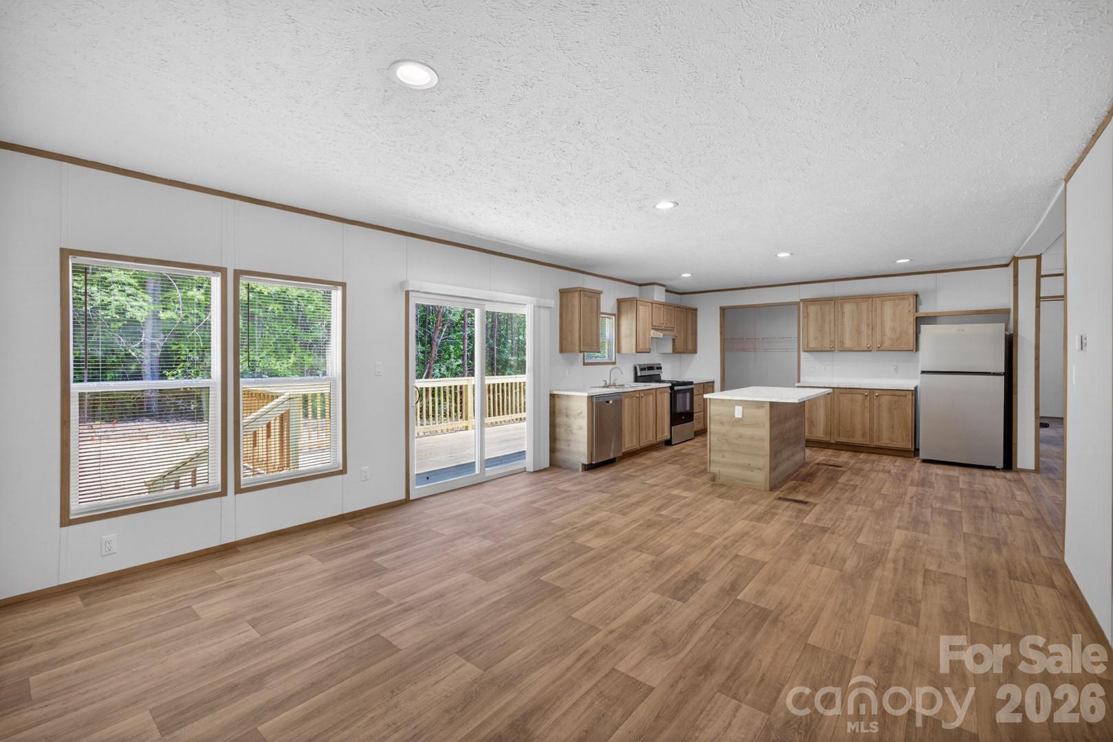 194 Harvick Lane Property Photo 17