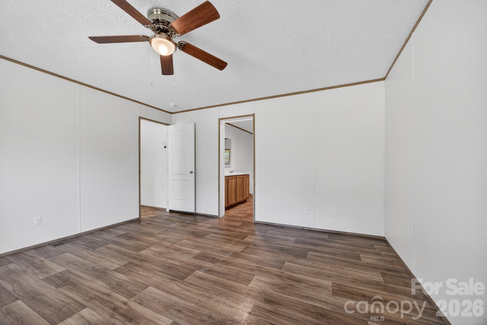 194 Harvick Lane Property Photo 21