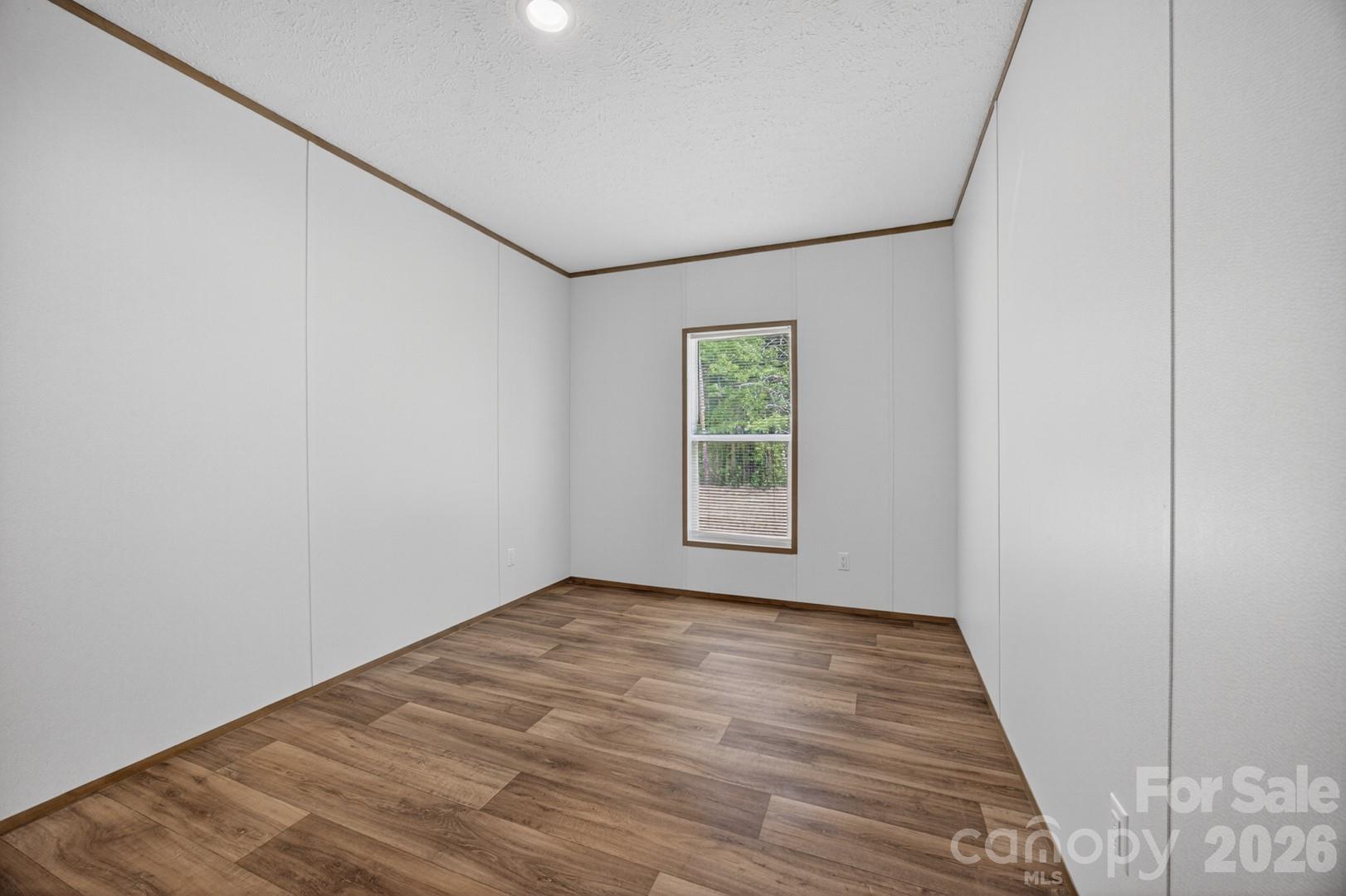 194 Harvick Lane Property Photo 24