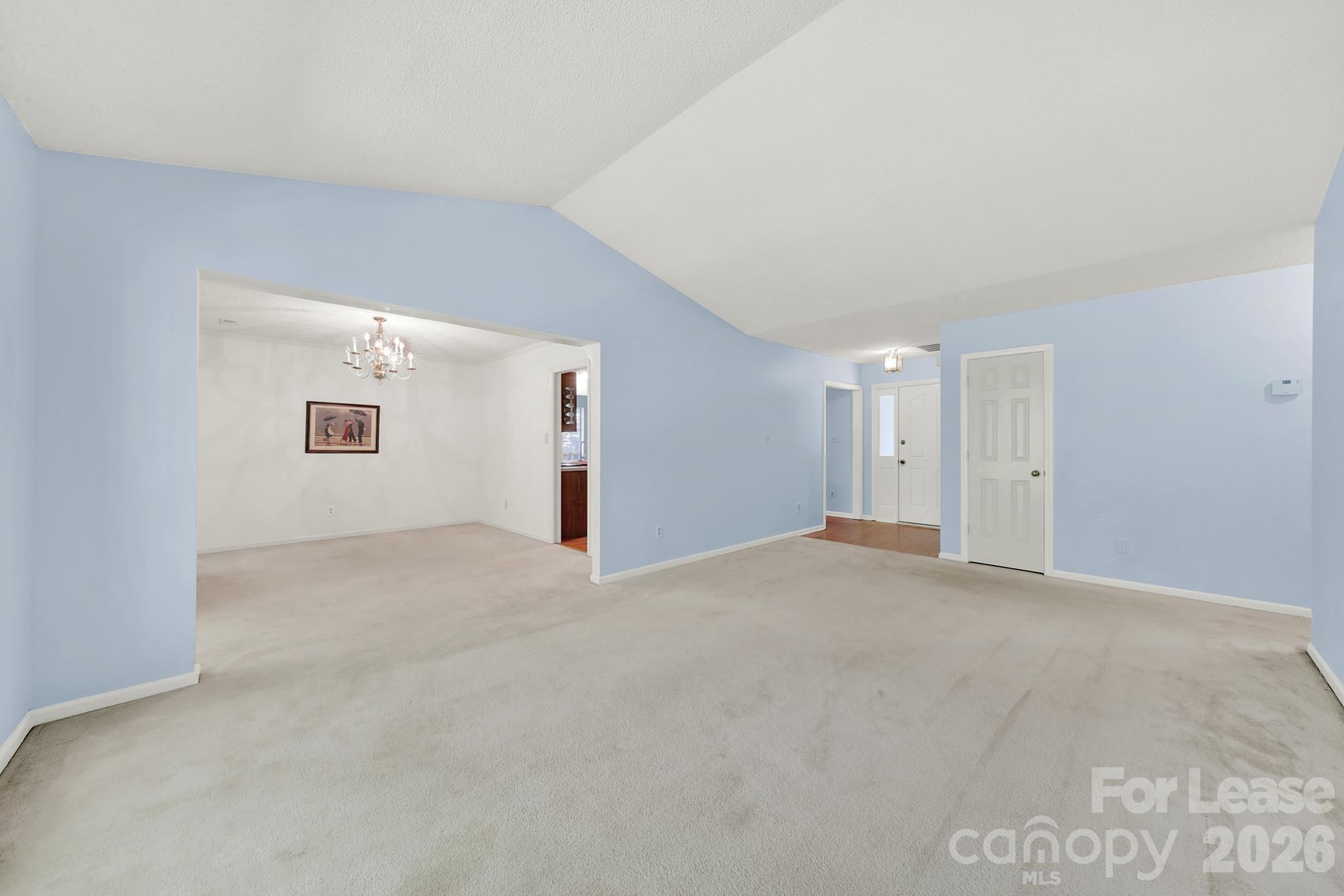 3421 Crescent Knoll Drive Property Photo 14