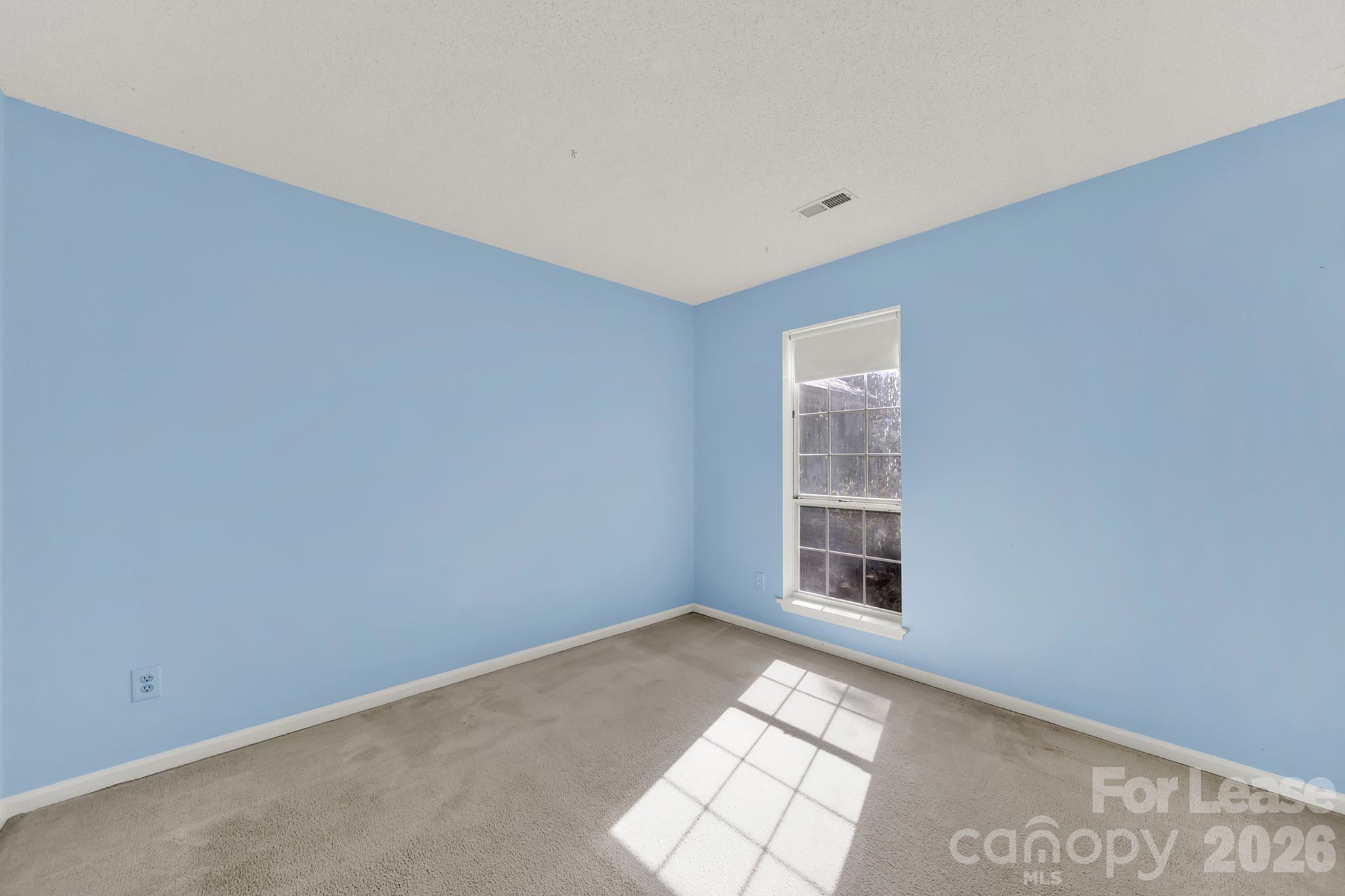 3421 Crescent Knoll Drive Property Photo 21
