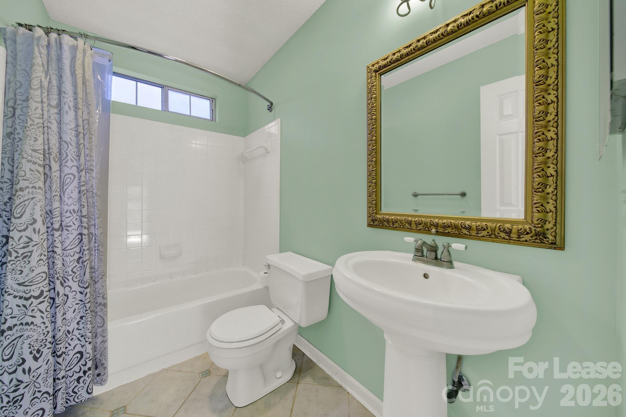 3421 Crescent Knoll Drive Property Photo 23