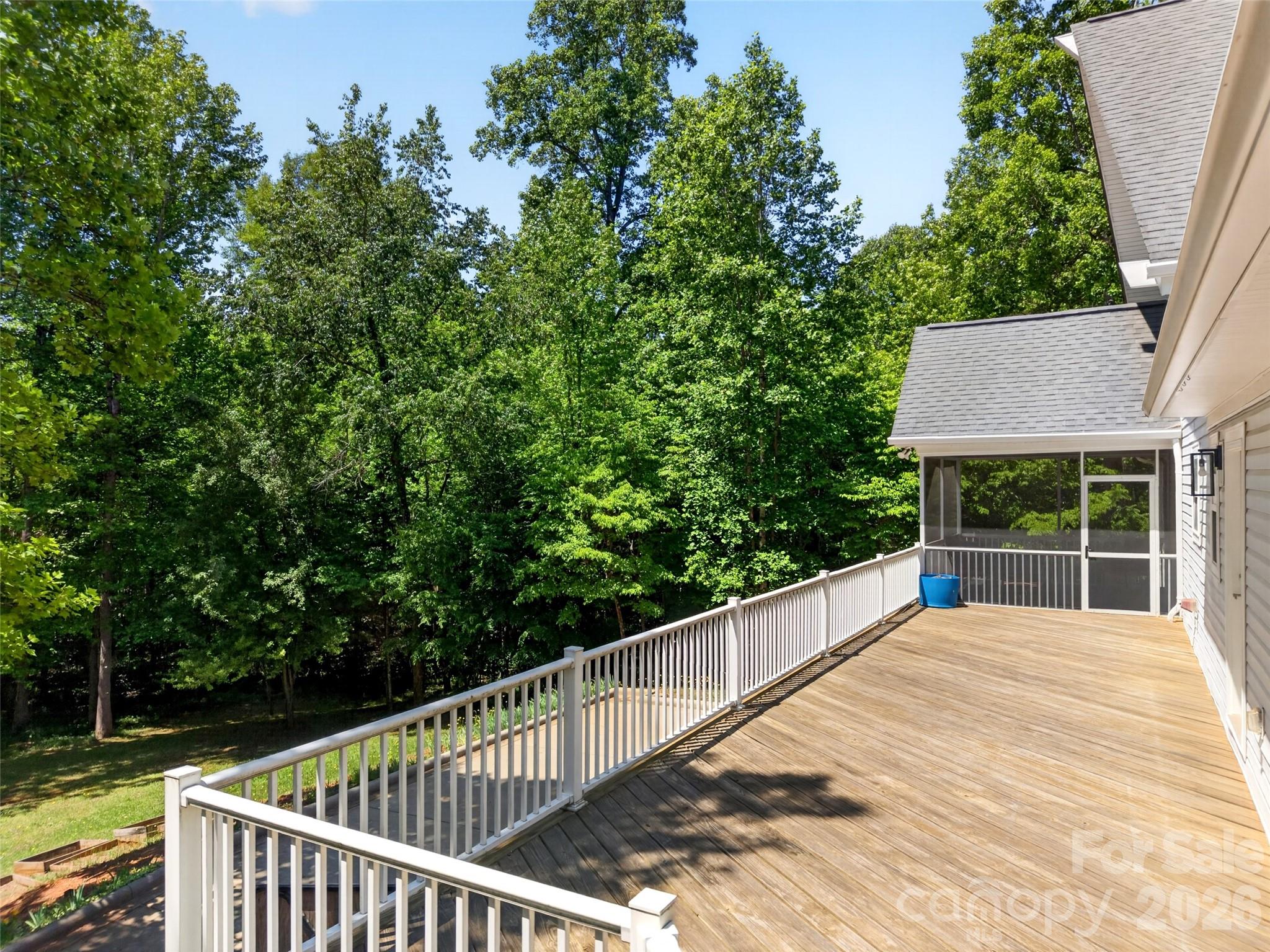 2977 Cabin Creek Drive Property Photo 9