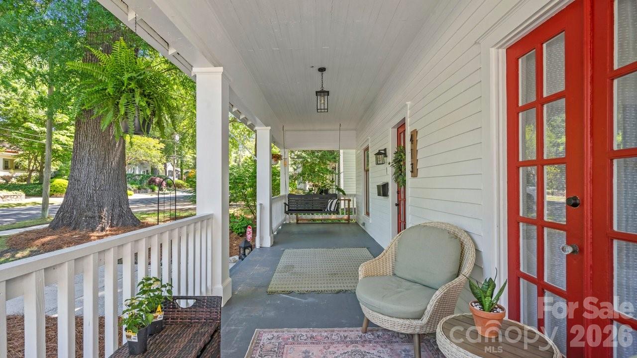 413 W 5th Avenue Property Photo 4