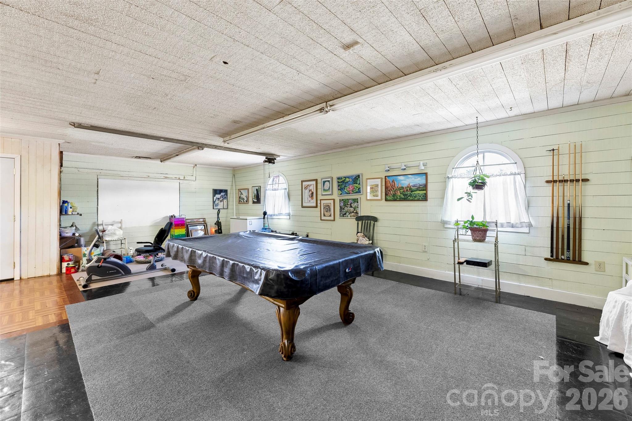 2246 N Aspen Street Property Photo 6