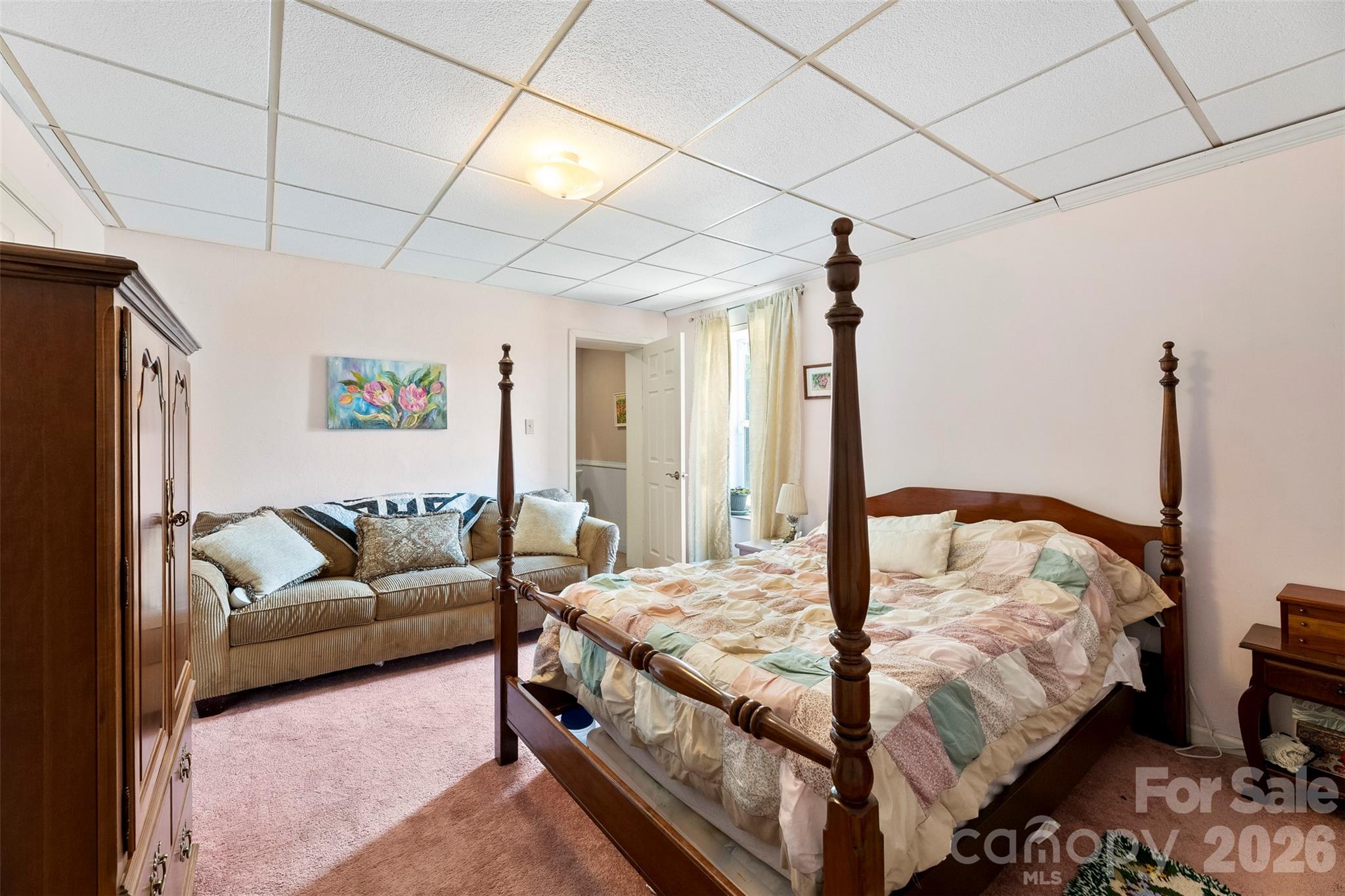 2246 N Aspen Street Property Photo 6