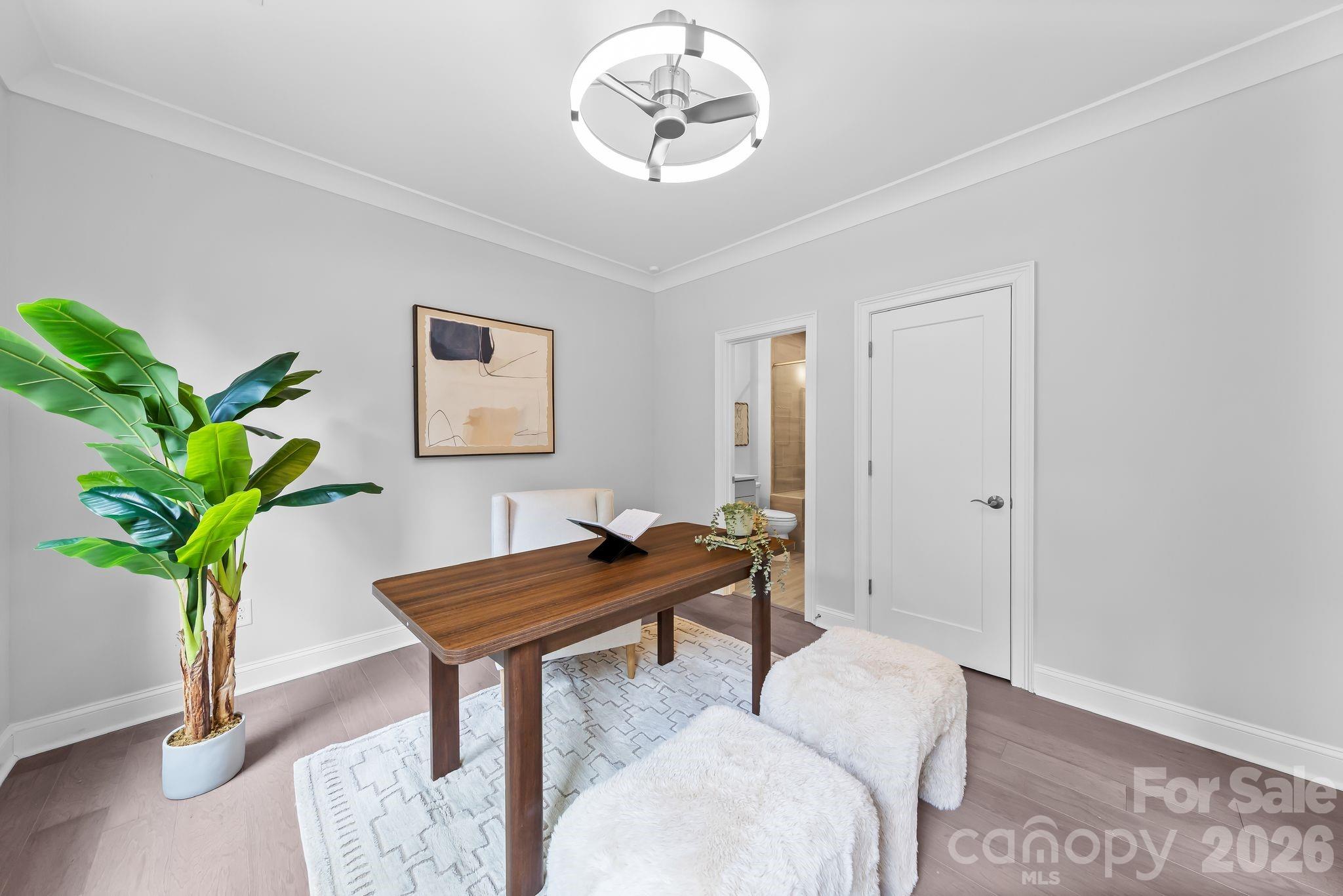 2525 Deacon Avenue Property Photo 4