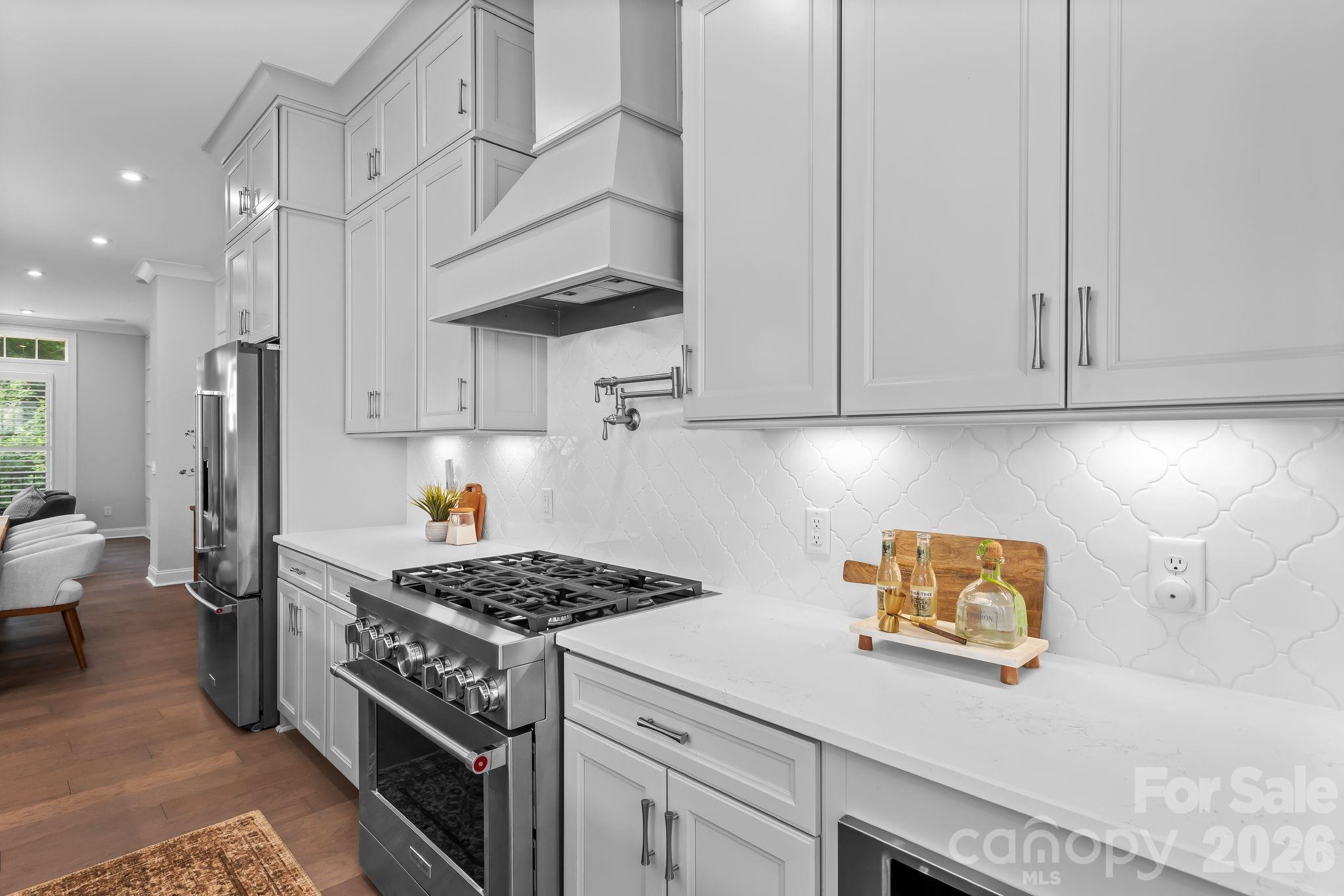 2525 Deacon Avenue Property Photo 16