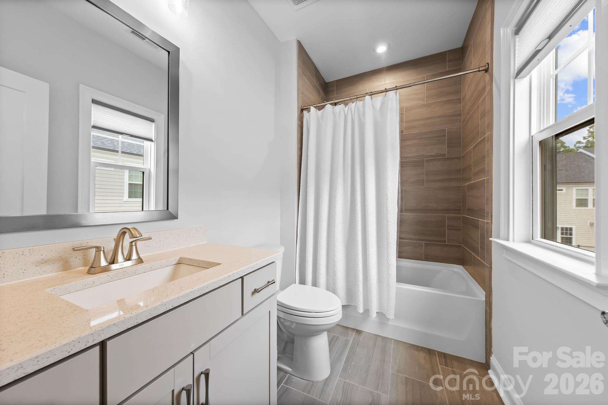 2525 Deacon Avenue Property Photo 38
