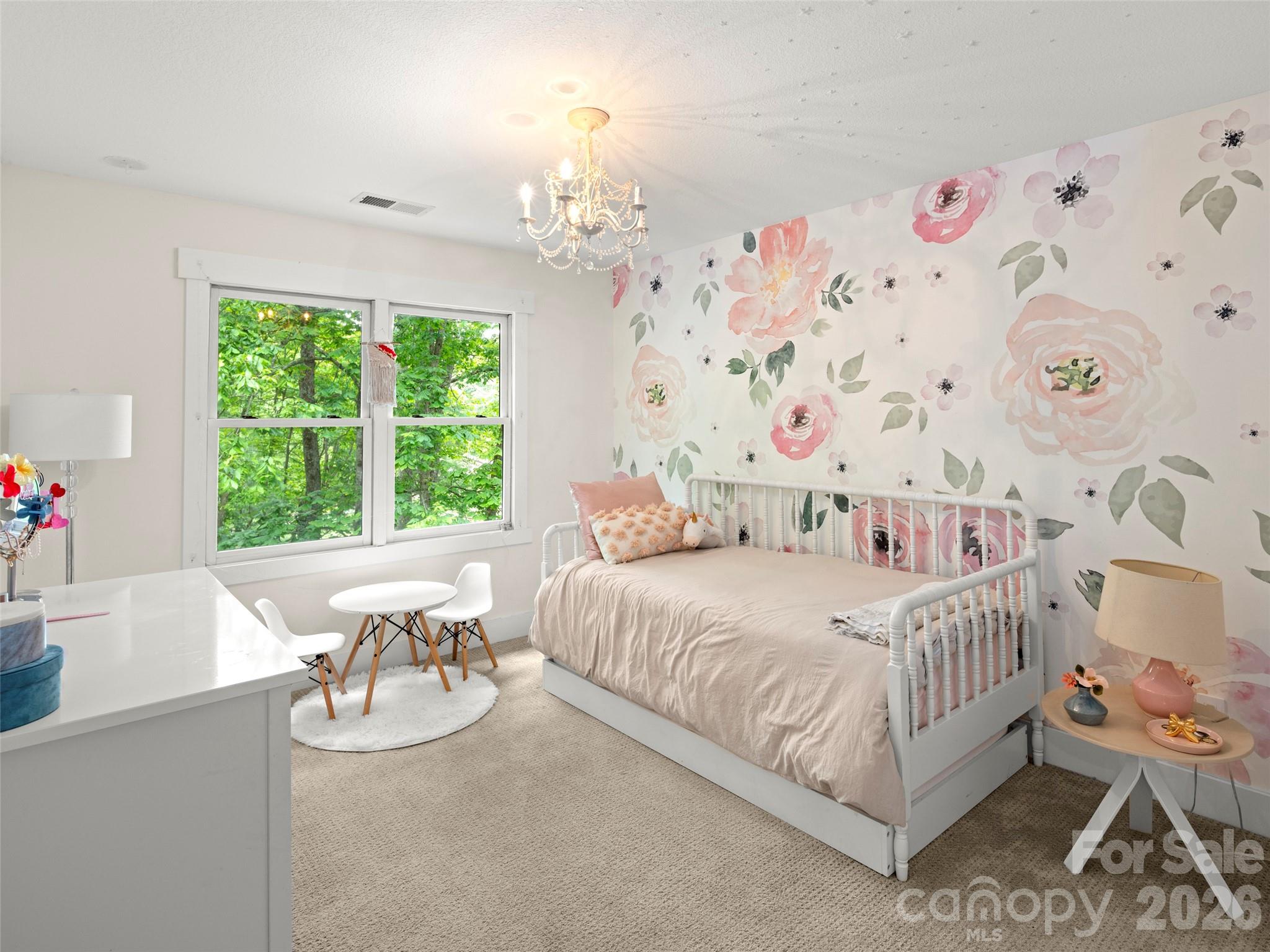 1130 New Castle Court Property Photo 17