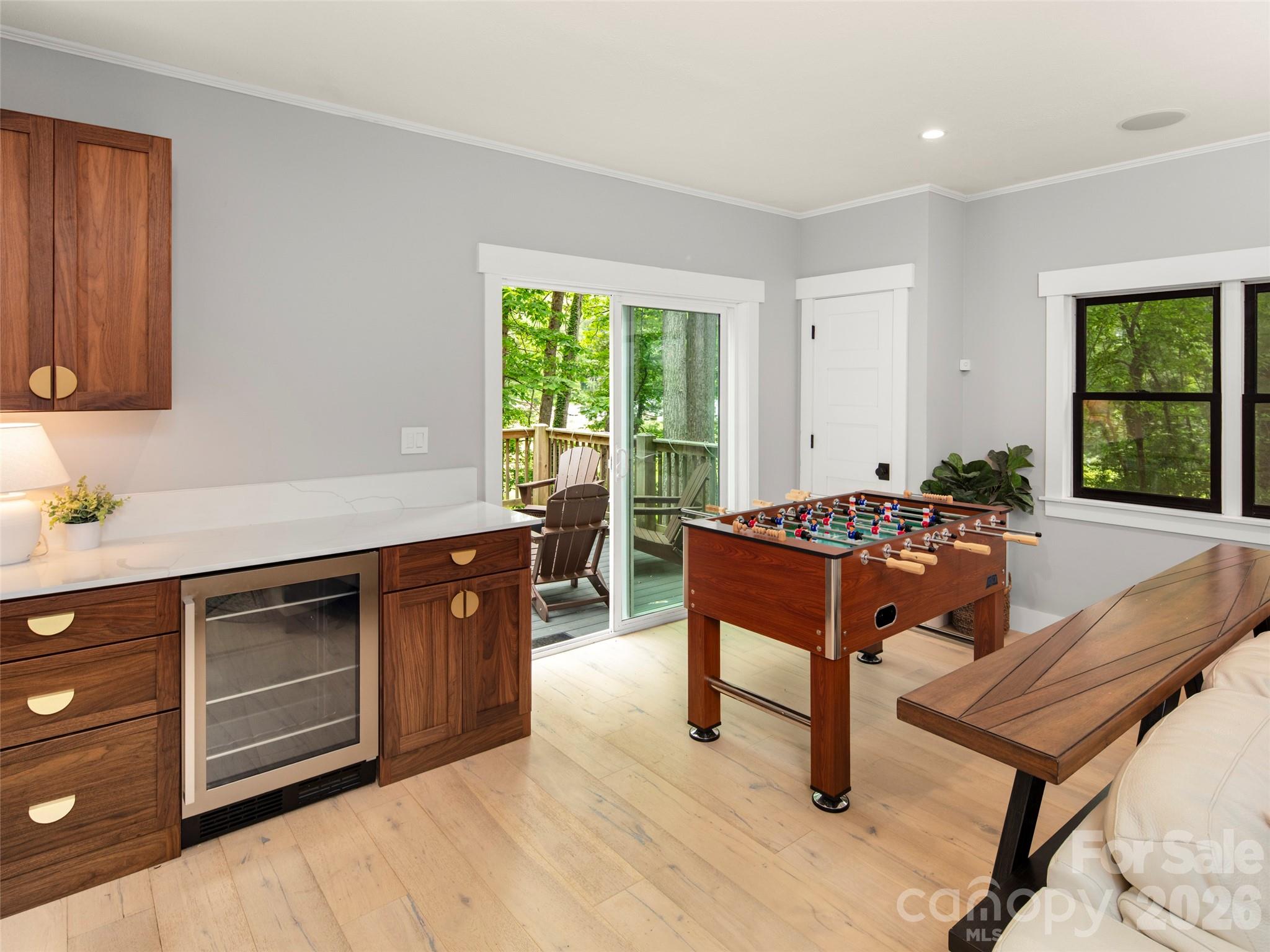 1130 New Castle Court Property Photo 22
