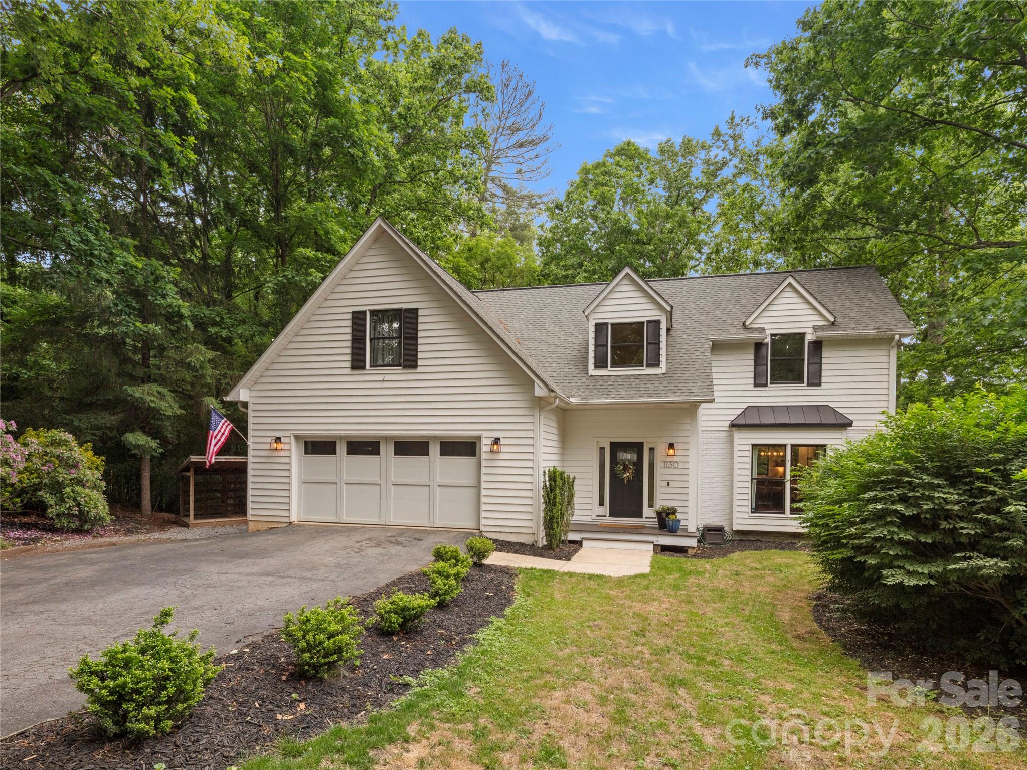 1130 New Castle Court Property Photo 35