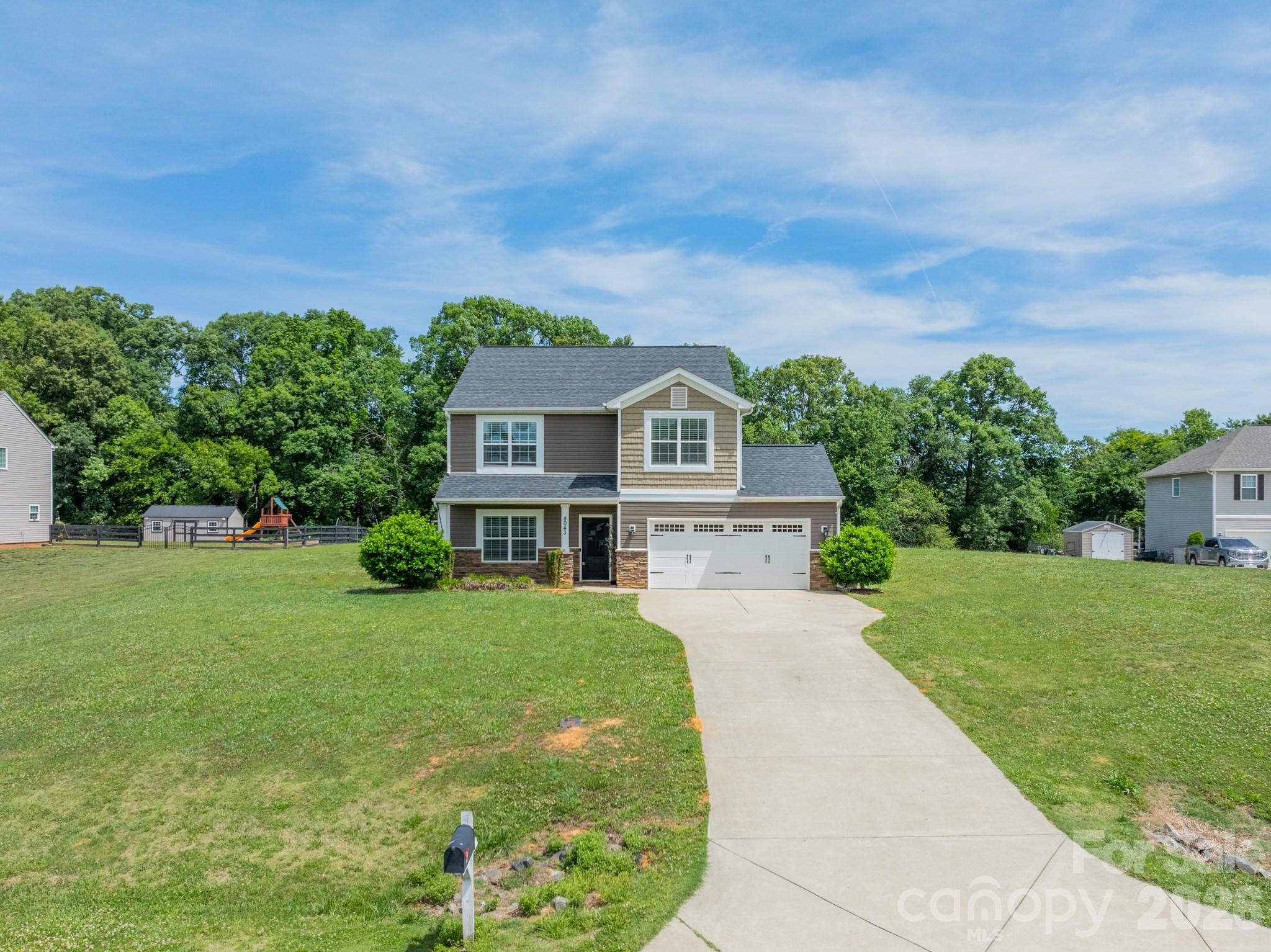 4043 Avis Way Property Photo 2