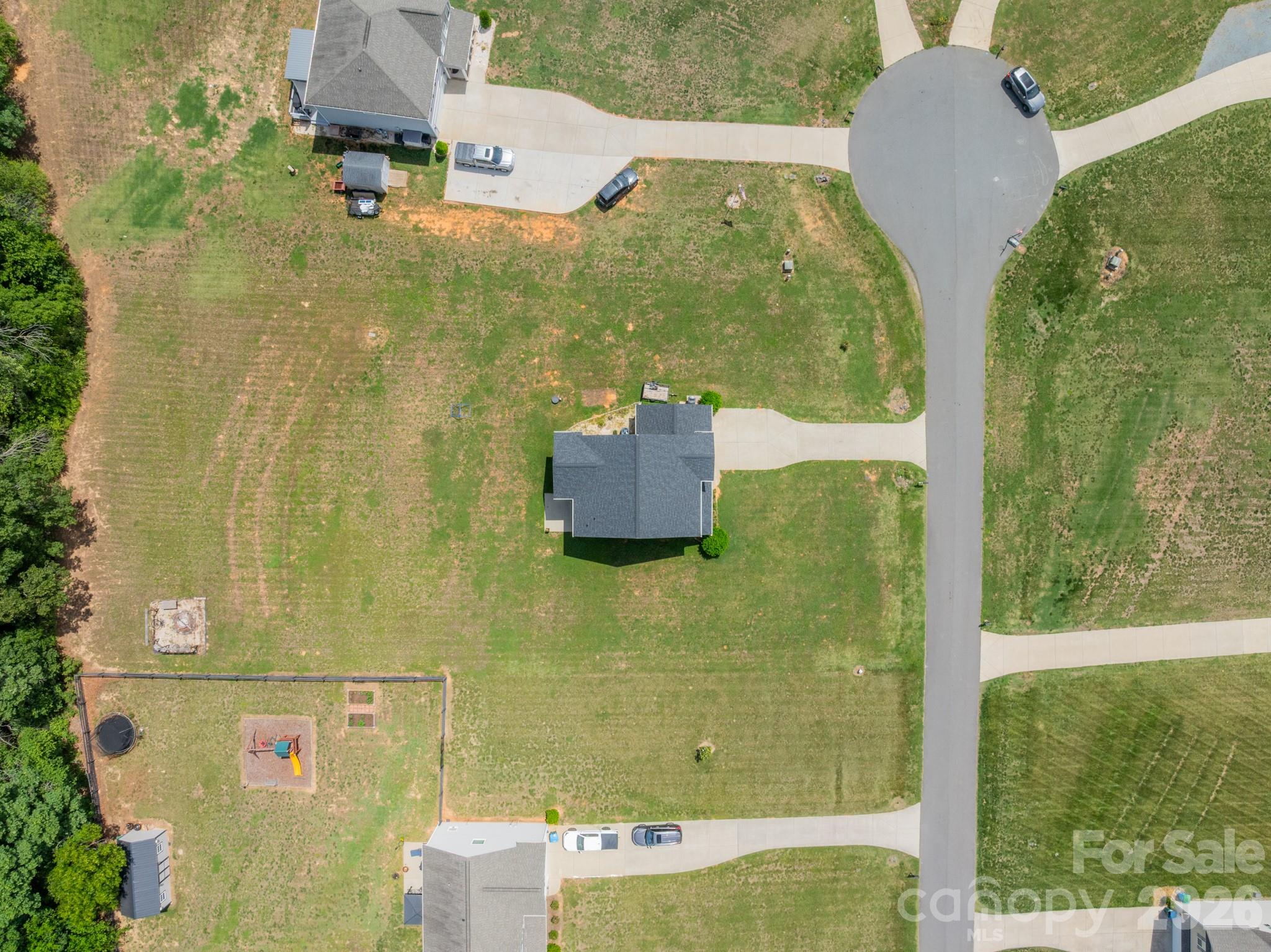 4043 Avis Way Property Photo 7