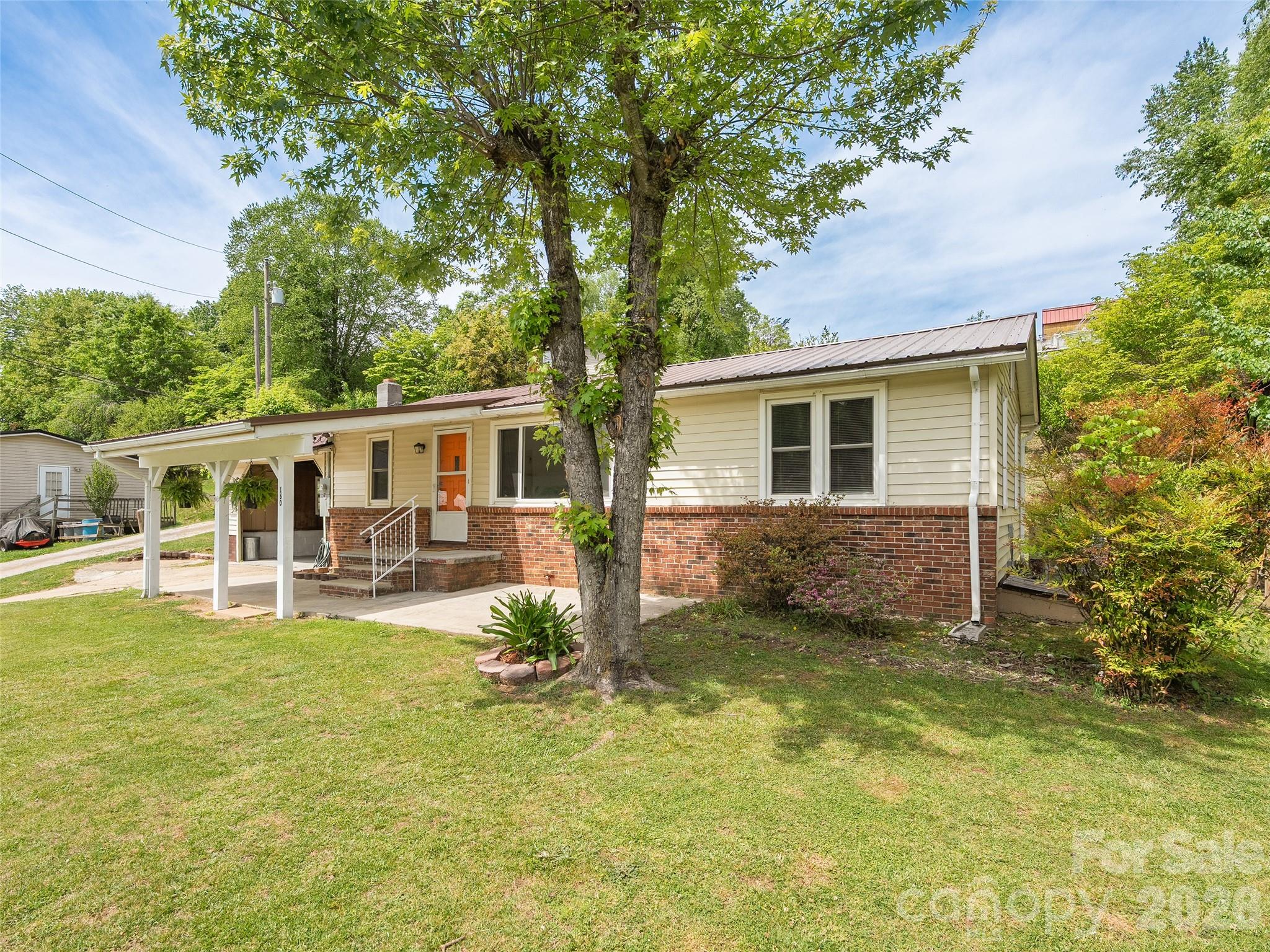 160 Cooper Street Property Photo 1