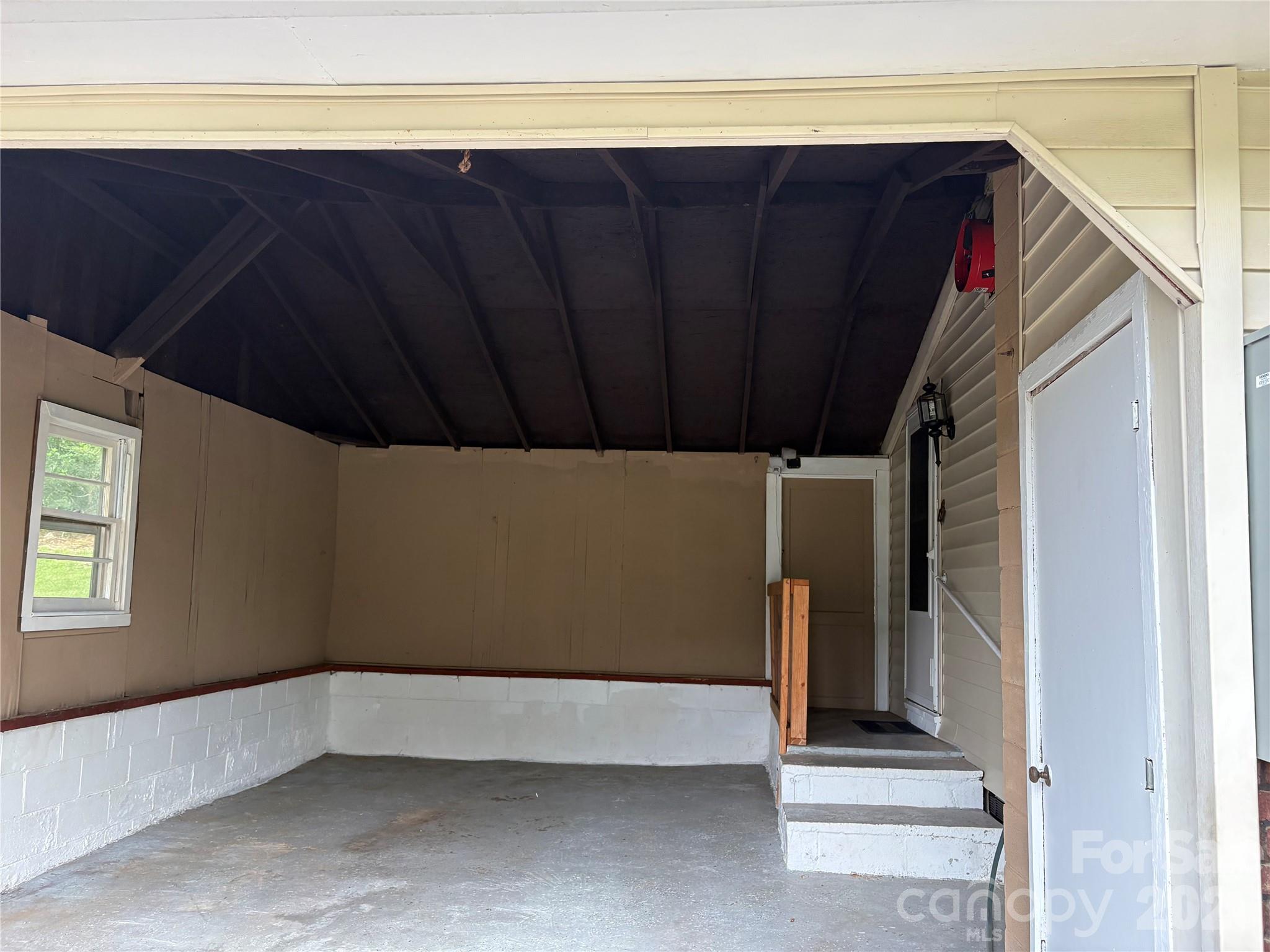 160 Cooper Street Property Photo 3