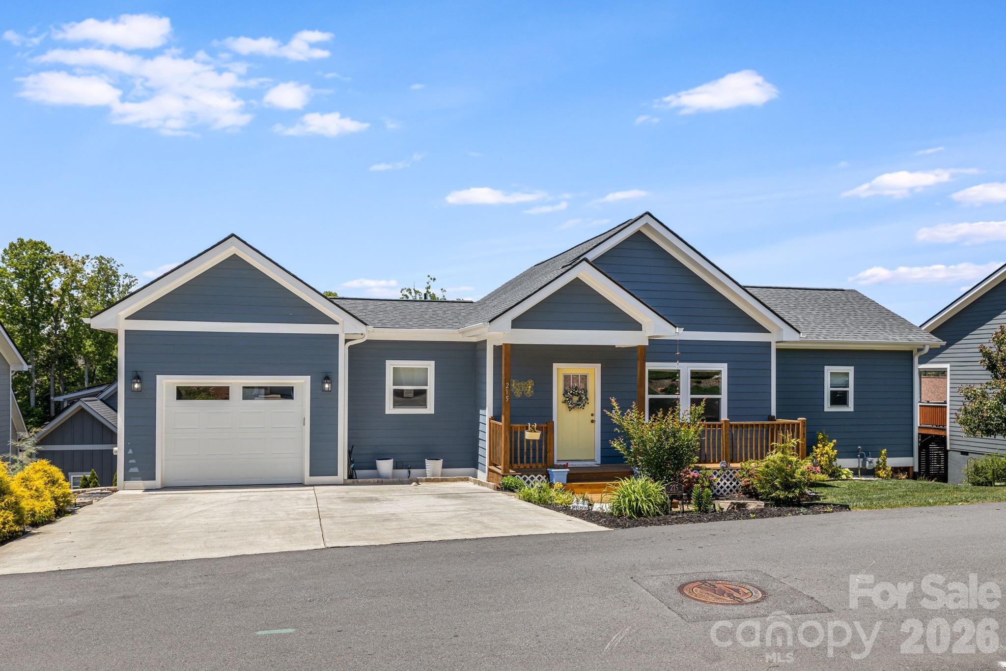 215 Oak Meadow Lane Property Photo 1