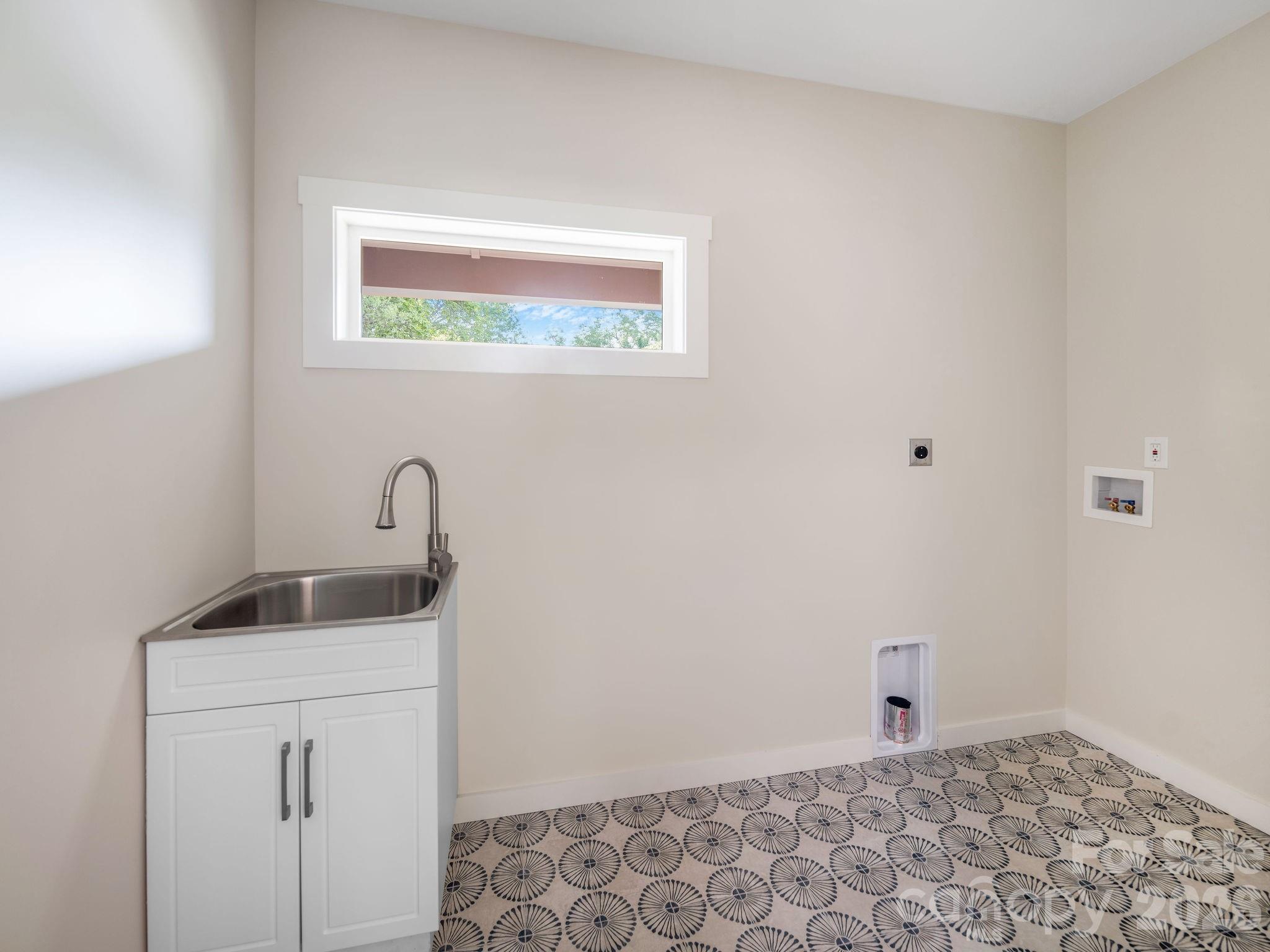 14 Da Vinci Court Property Photo 22