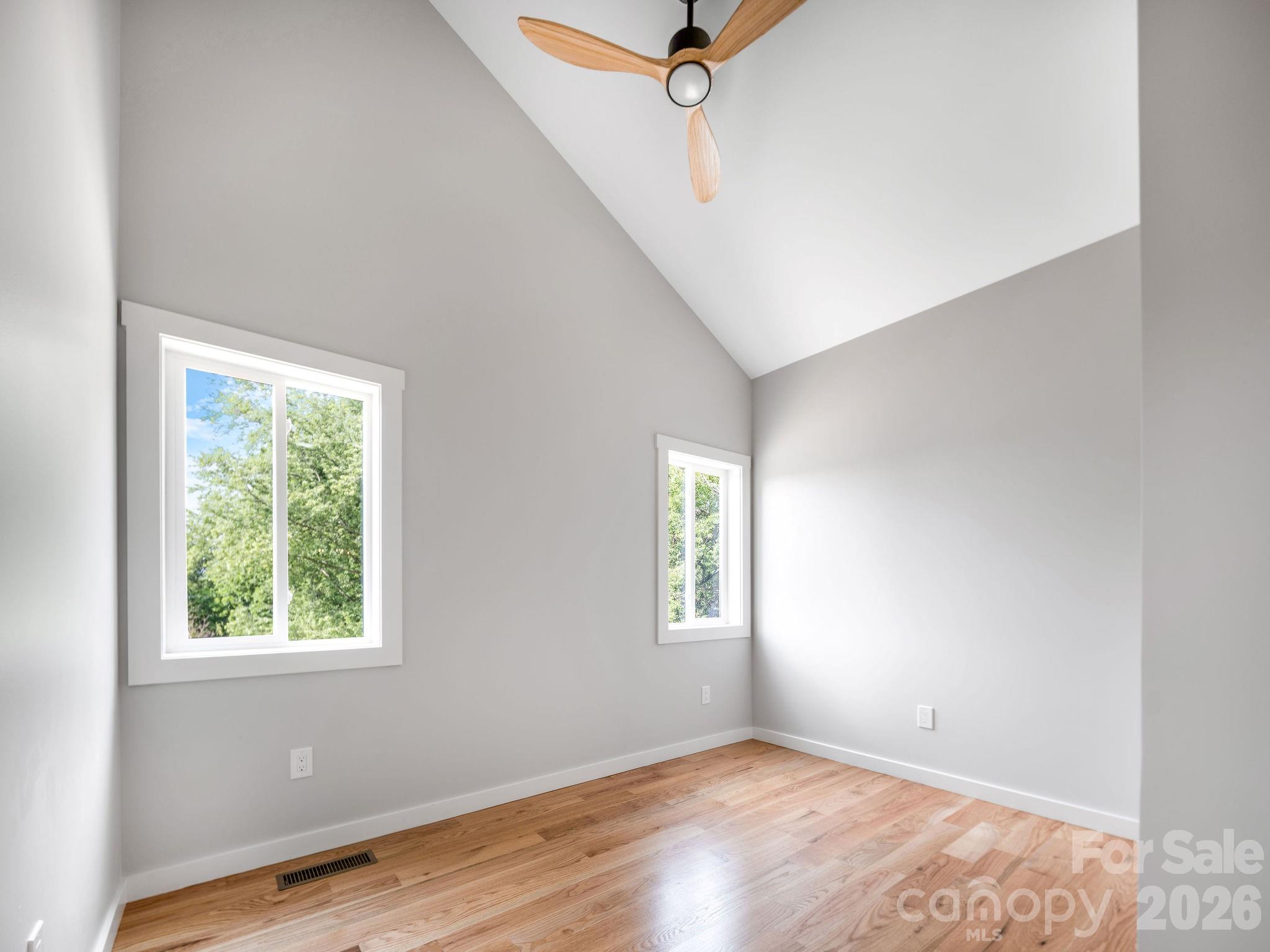 14 Da Vinci Court Property Photo 26