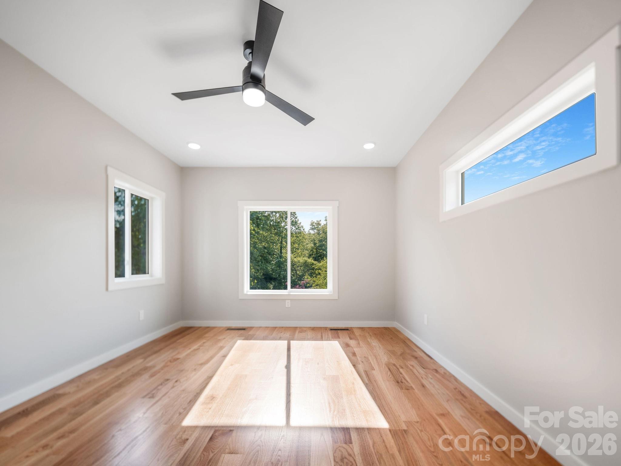 14 Da Vinci Court Property Photo 31