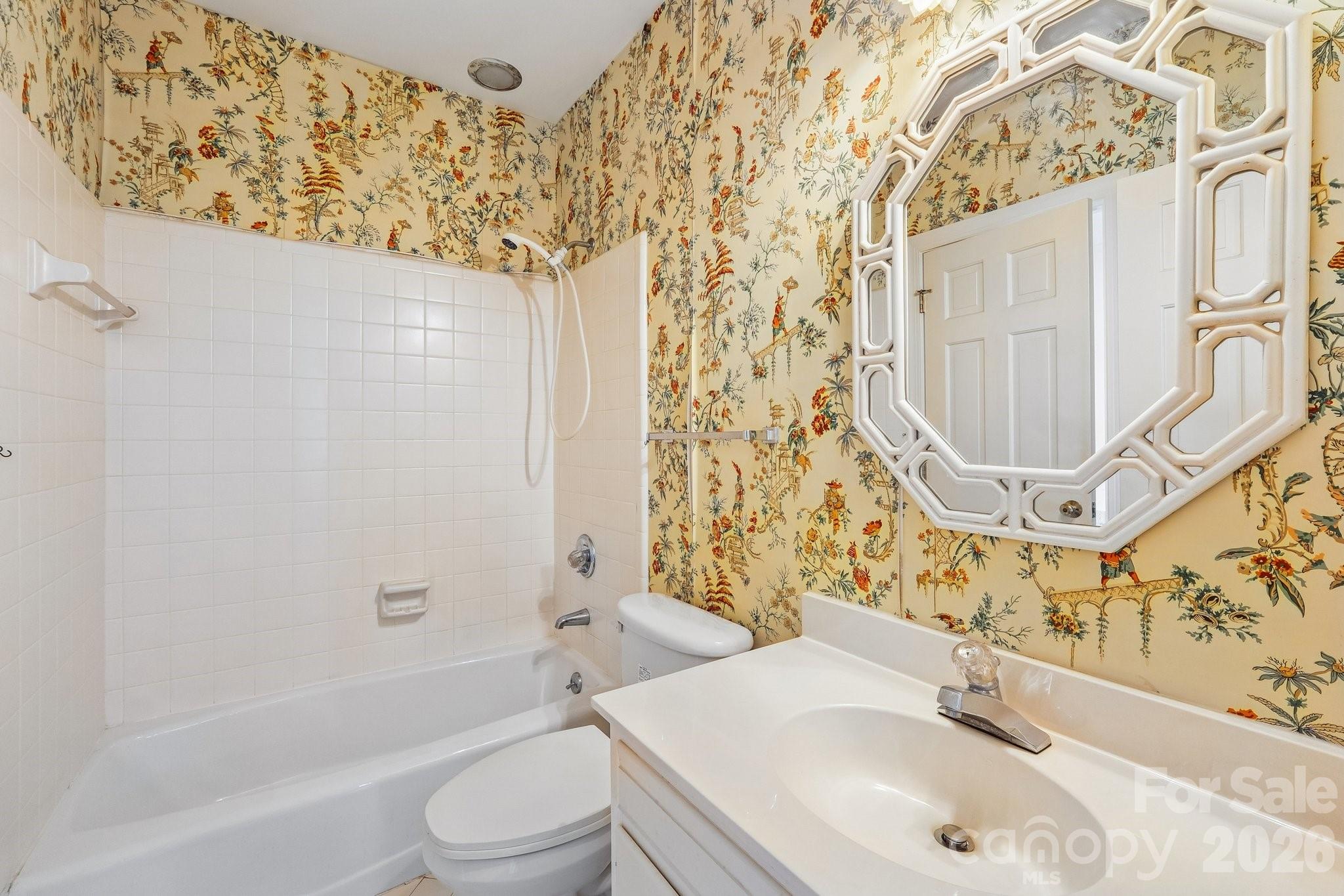 2231 Richardson Drive Property Photo 11