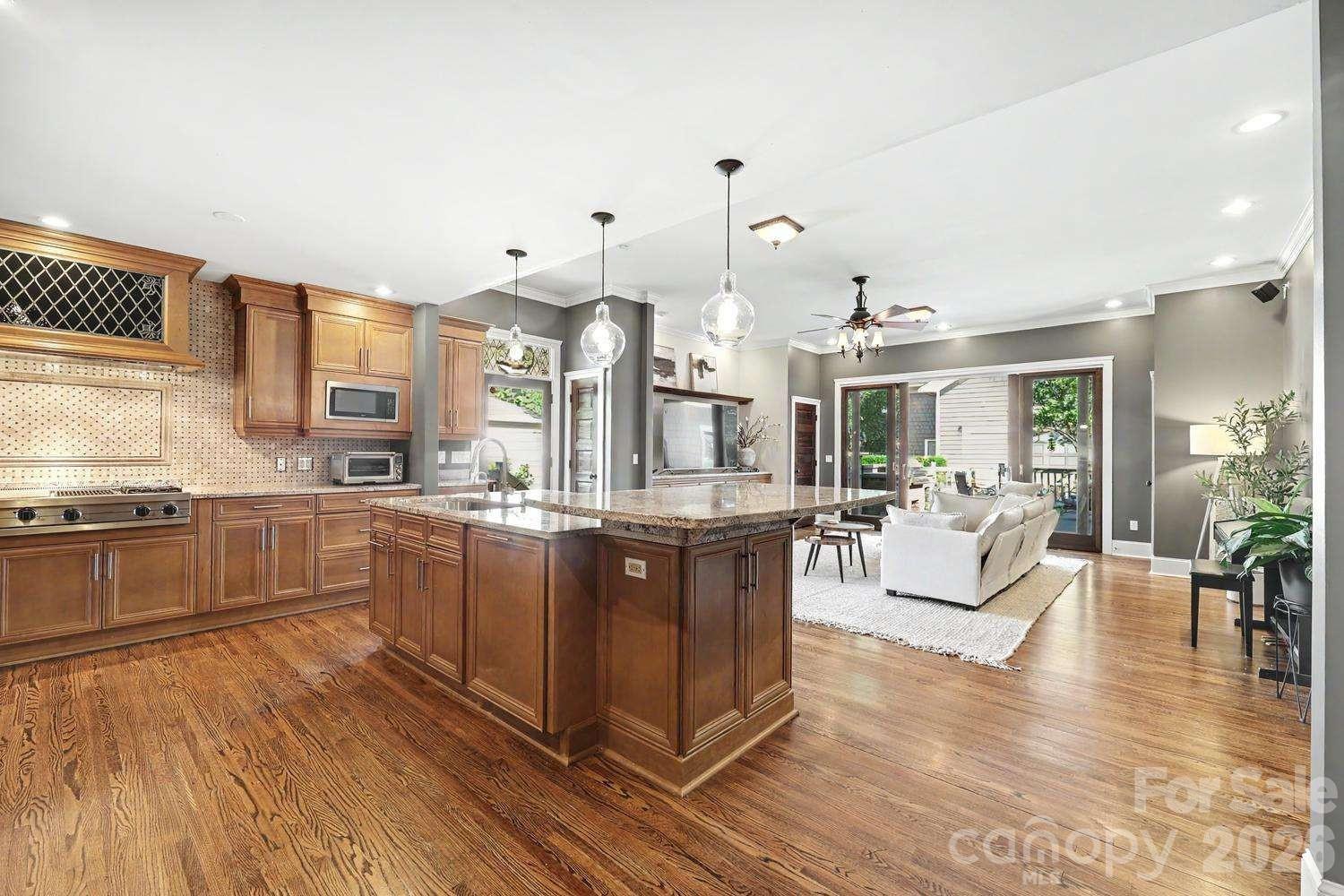 2215 Hassell Place Property Photo 9