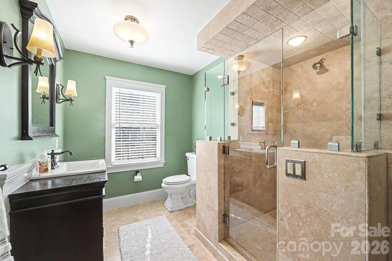 2215 Hassell Place Property Photo 31