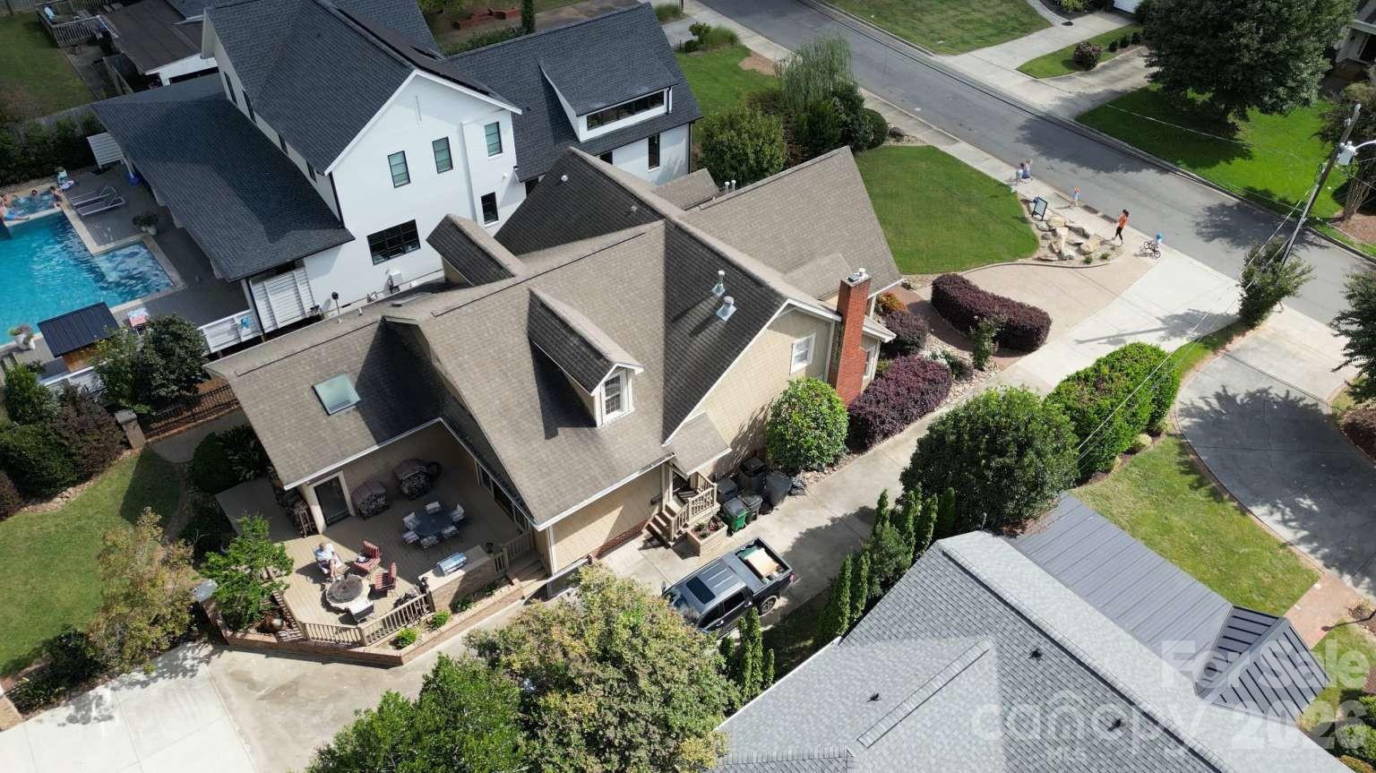 2215 Hassell Place Property Photo 44