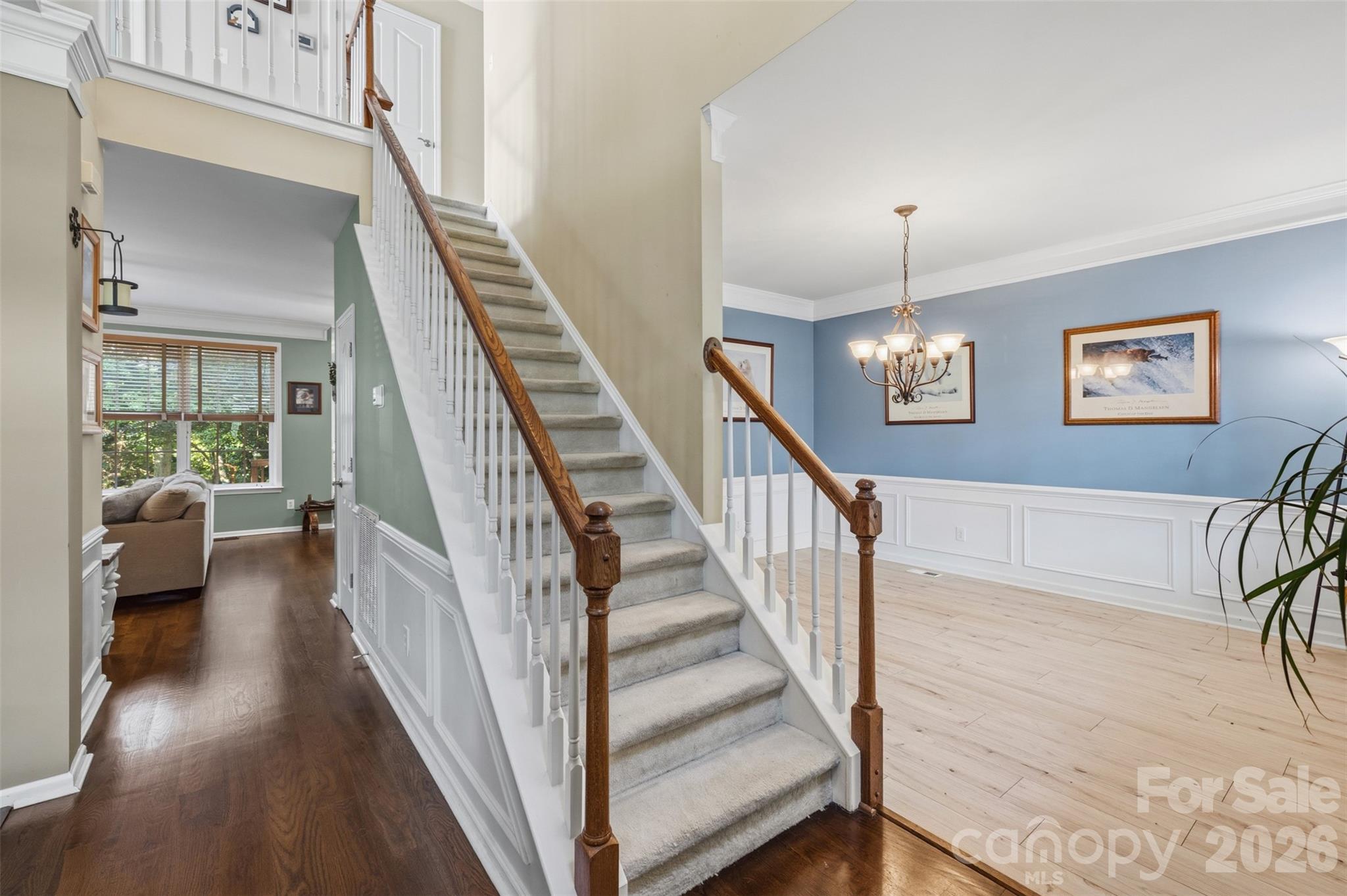 7453 Mountain Ridge Drive Property Photo 3