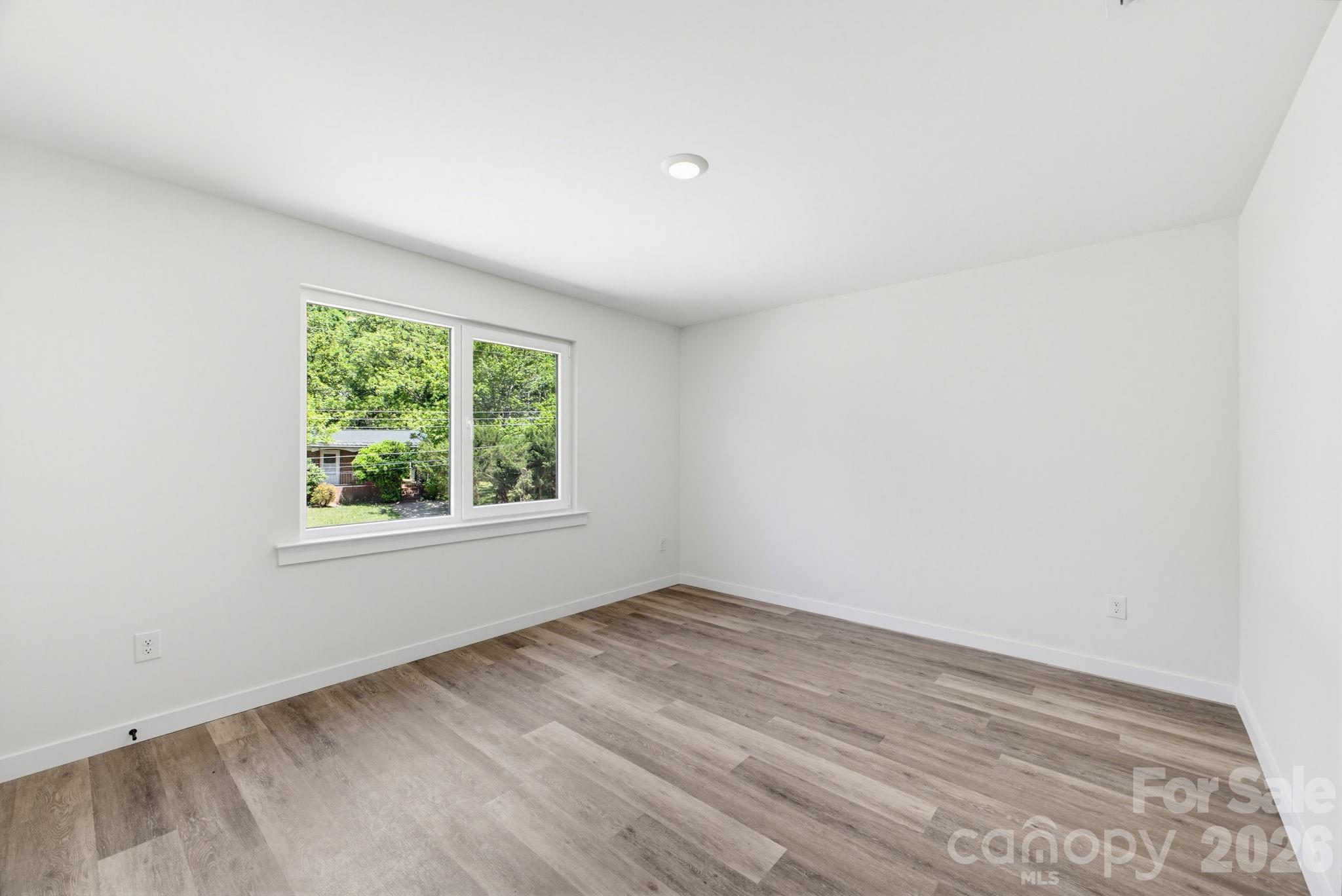 701 2nd Street Place Property Photo 12