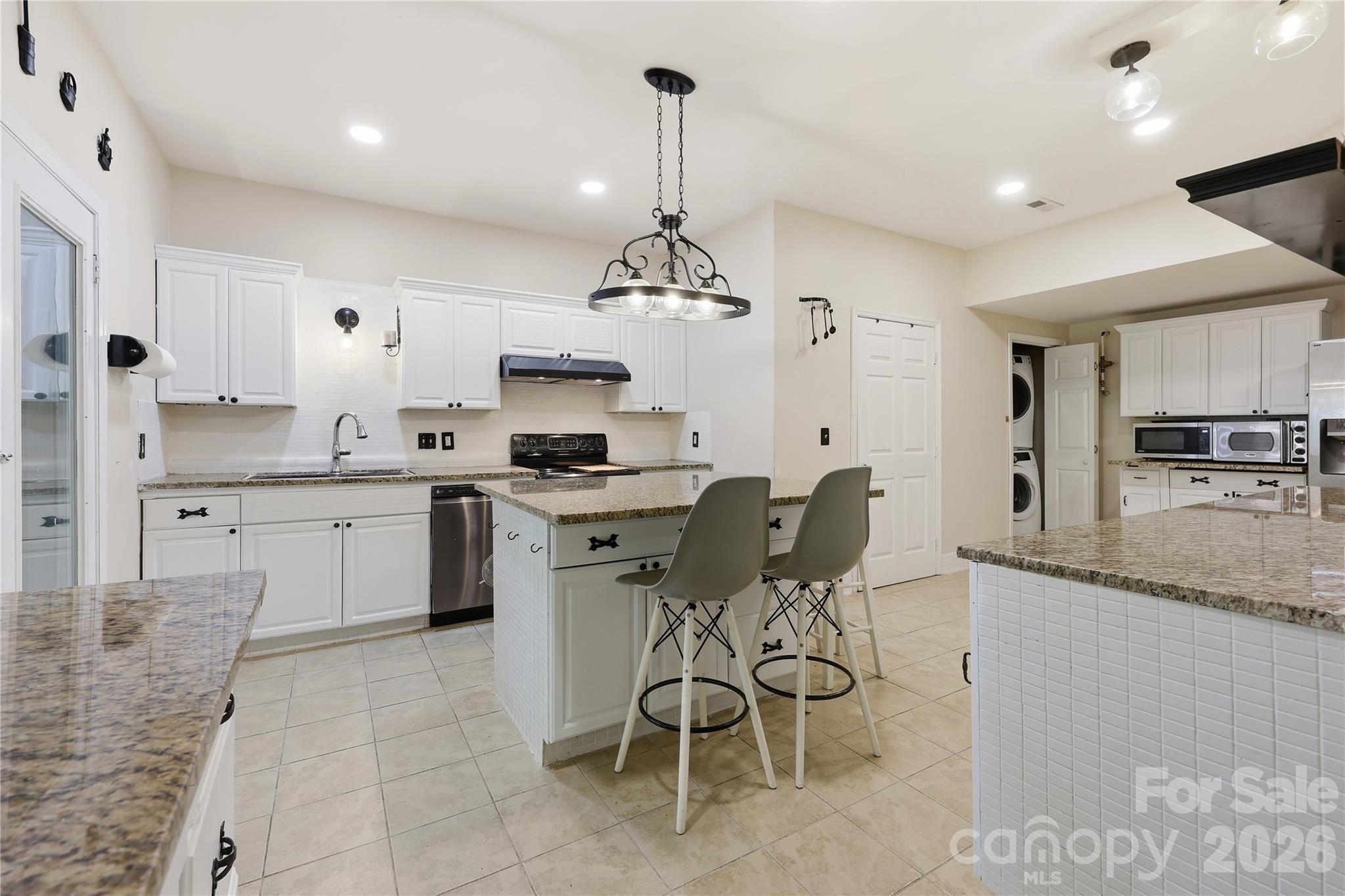 4206 Barons Court Property Photo 37