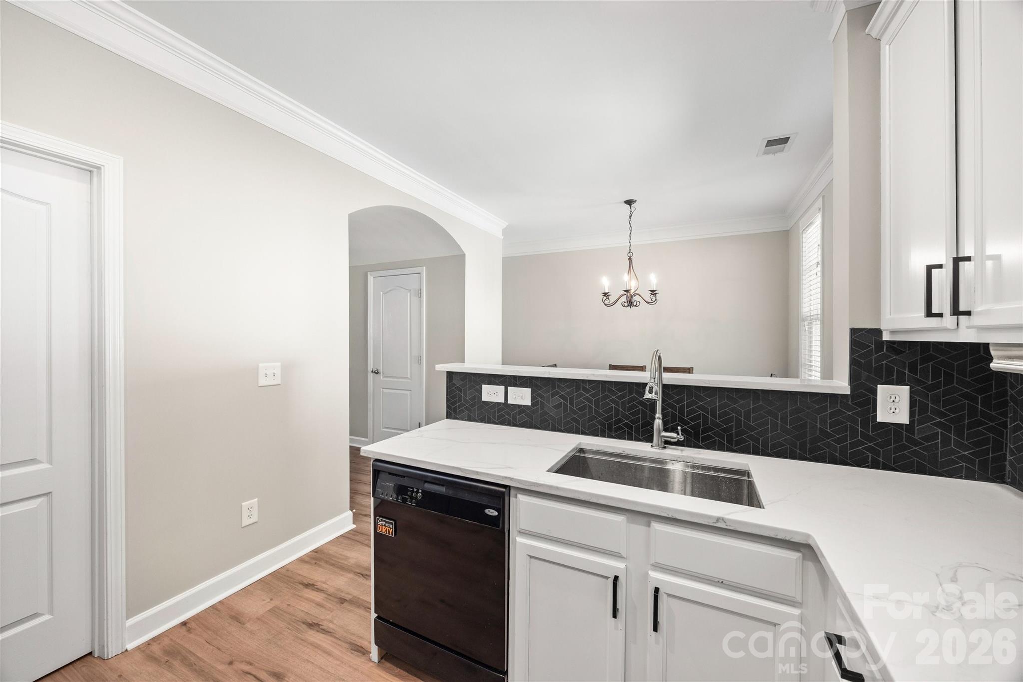9821 Longstone Lane Property Photo 15