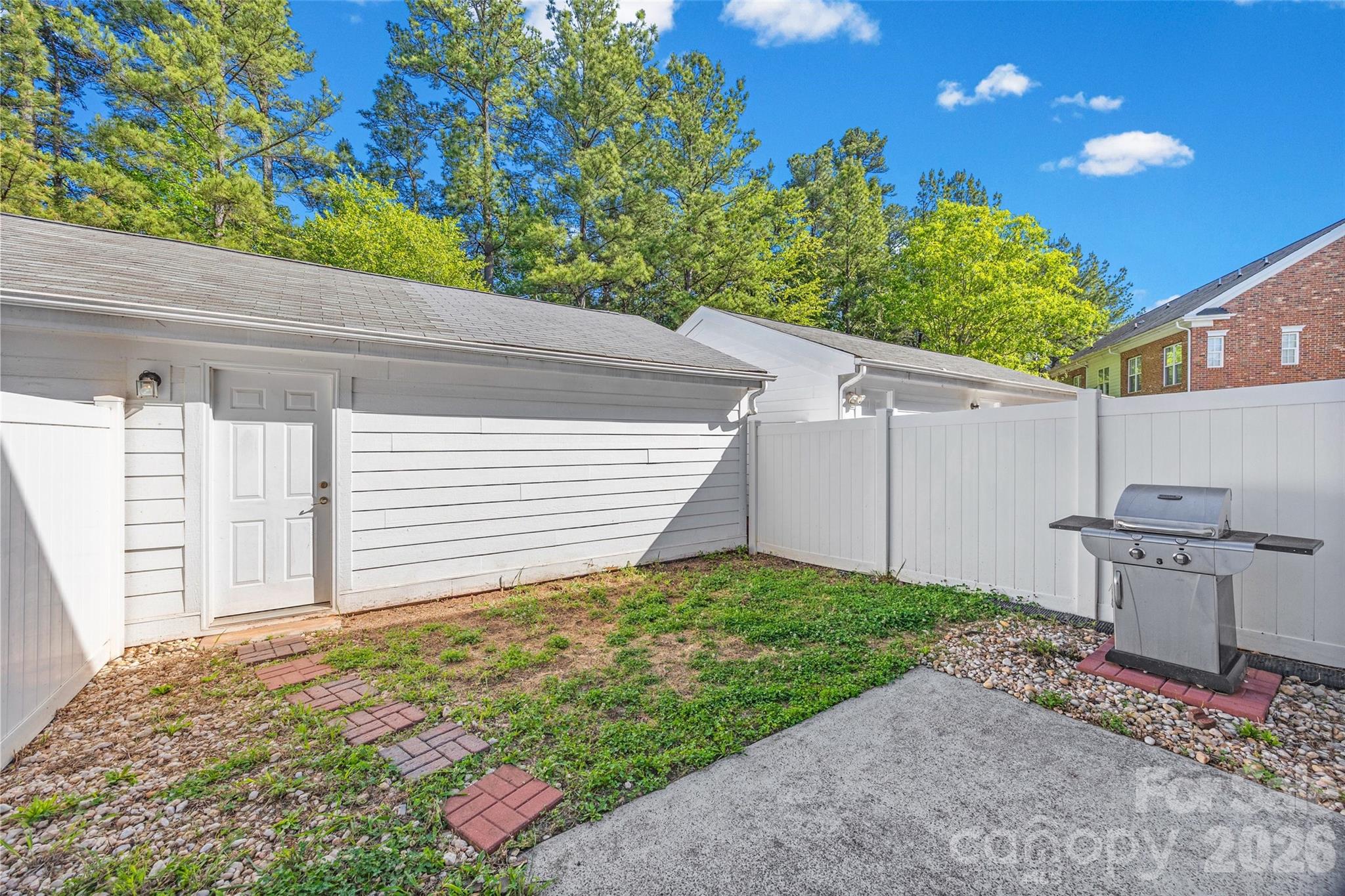 9821 Longstone Lane Property Photo 28