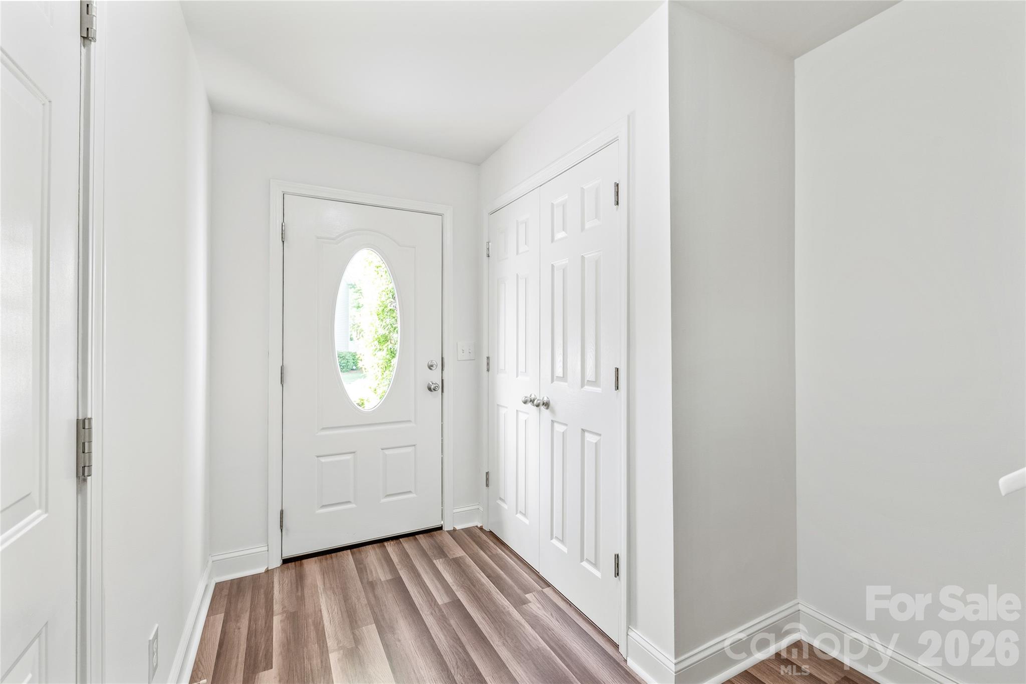 1707 Kashmir White Lane Property Photo 2