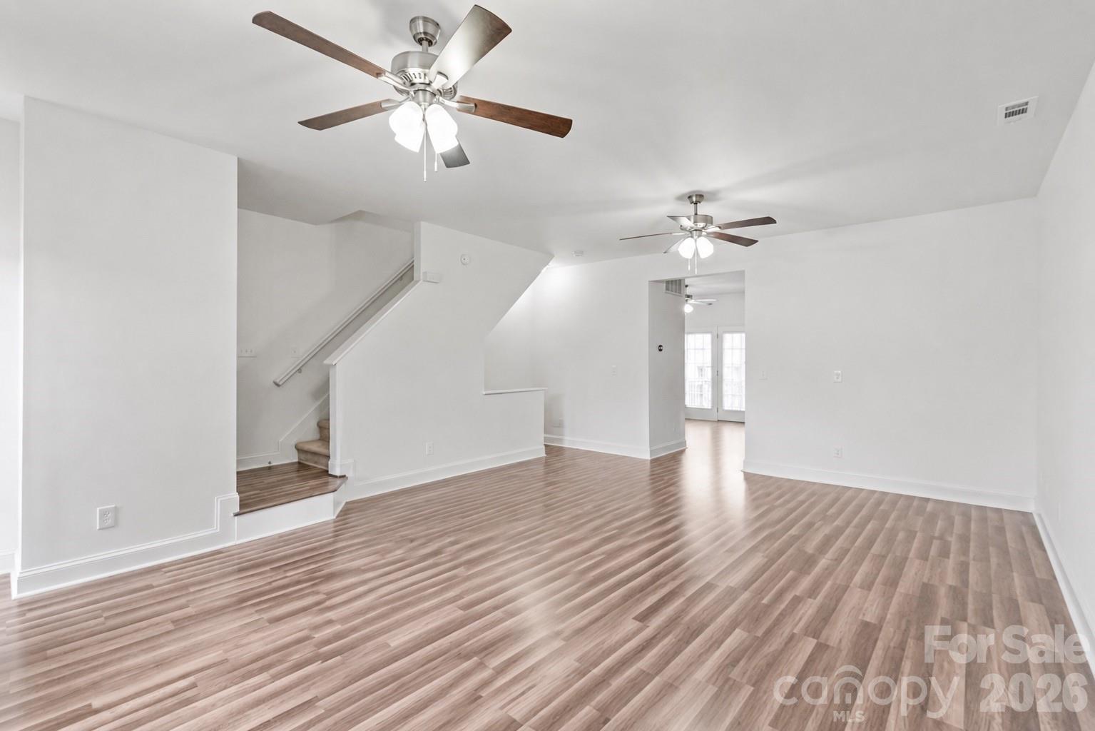 1707 Kashmir White Lane Property Photo 17