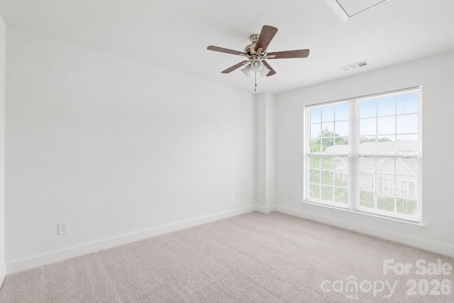 1707 Kashmir White Lane Property Photo 24