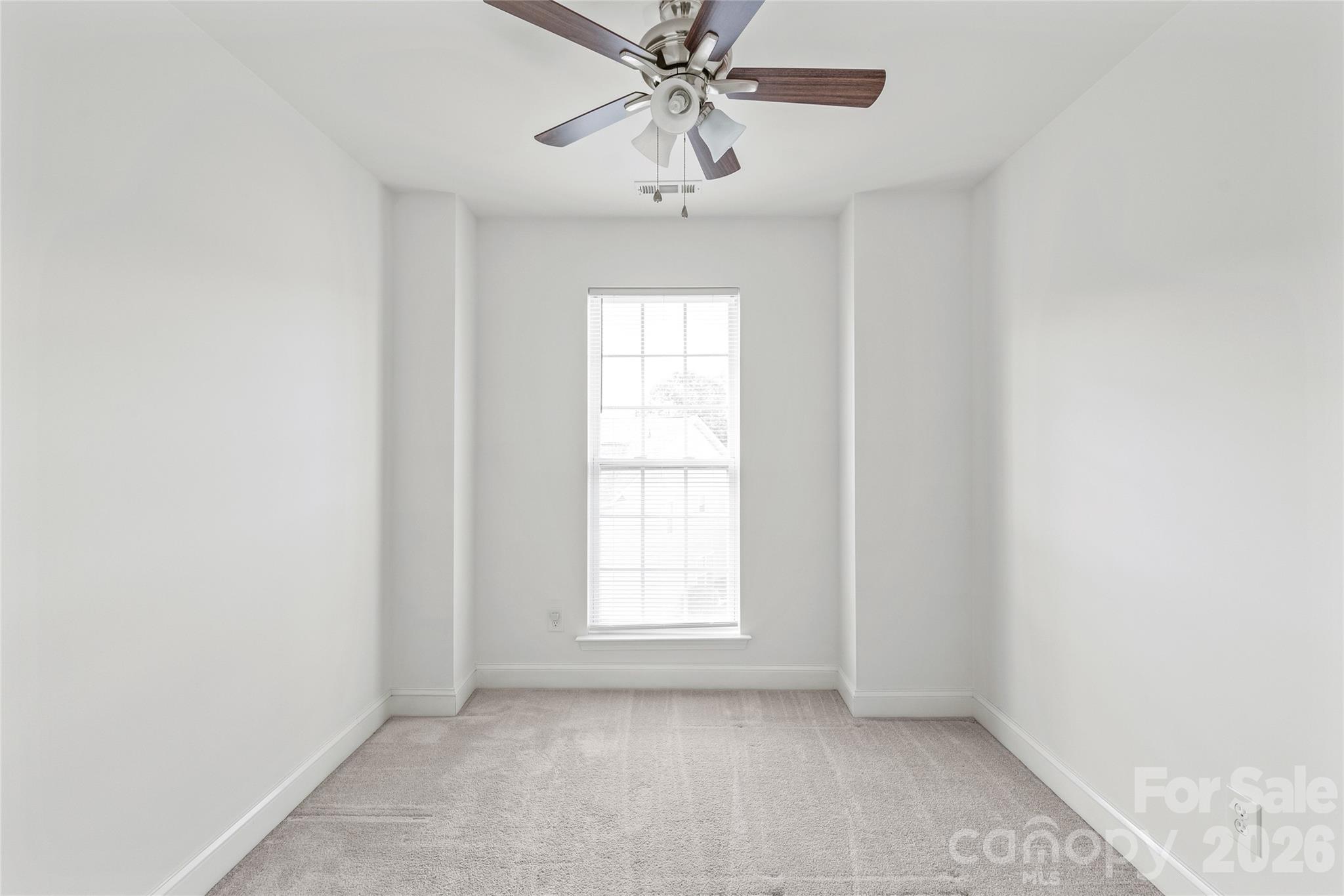 1707 Kashmir White Lane Property Photo 27