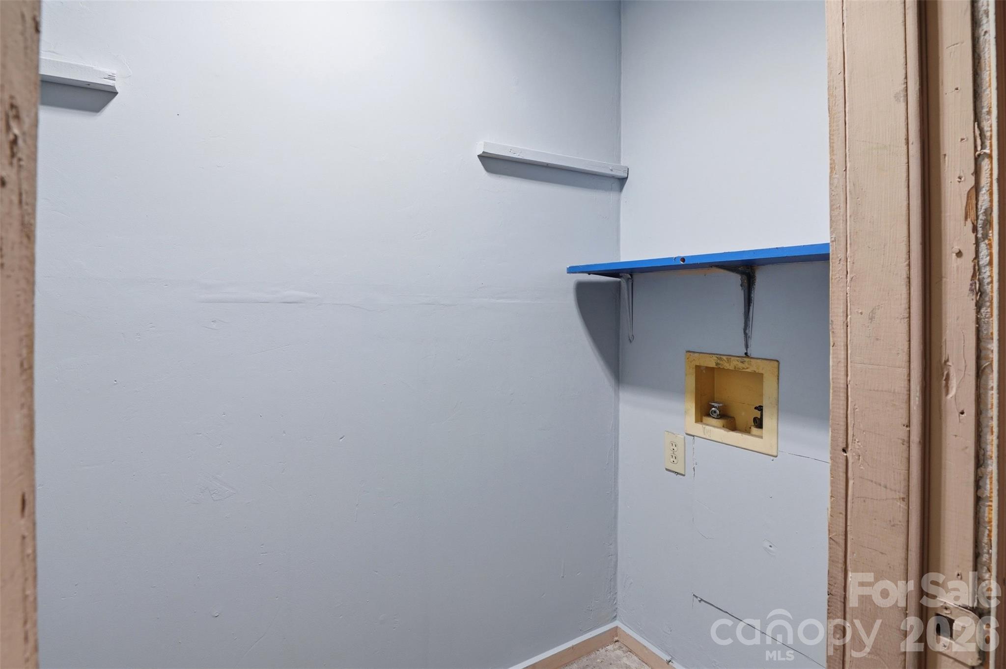 141 Glenwood Drive E Property Photo 22