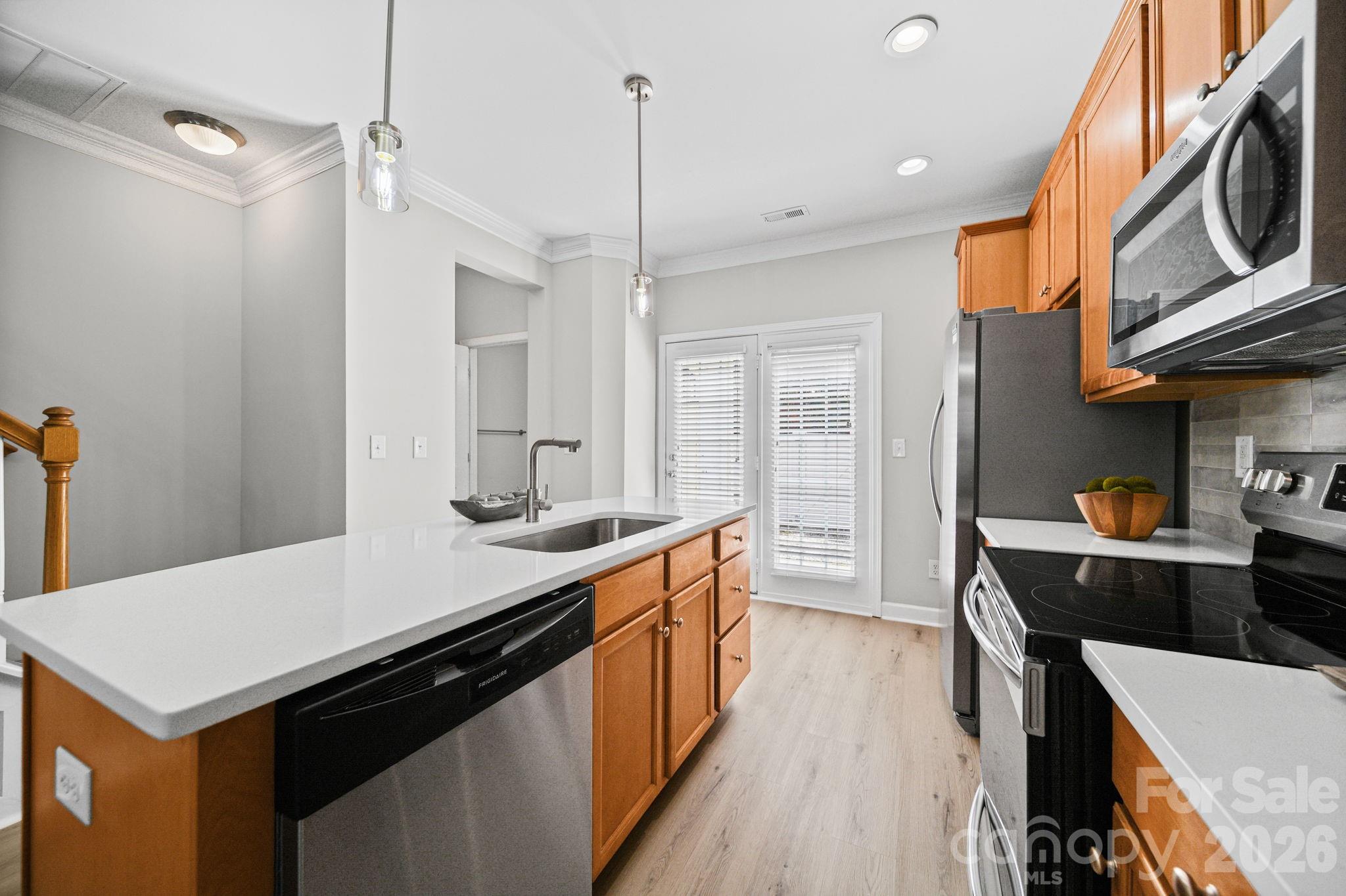 12719 Persimmon Tree Drive Property Photo 3