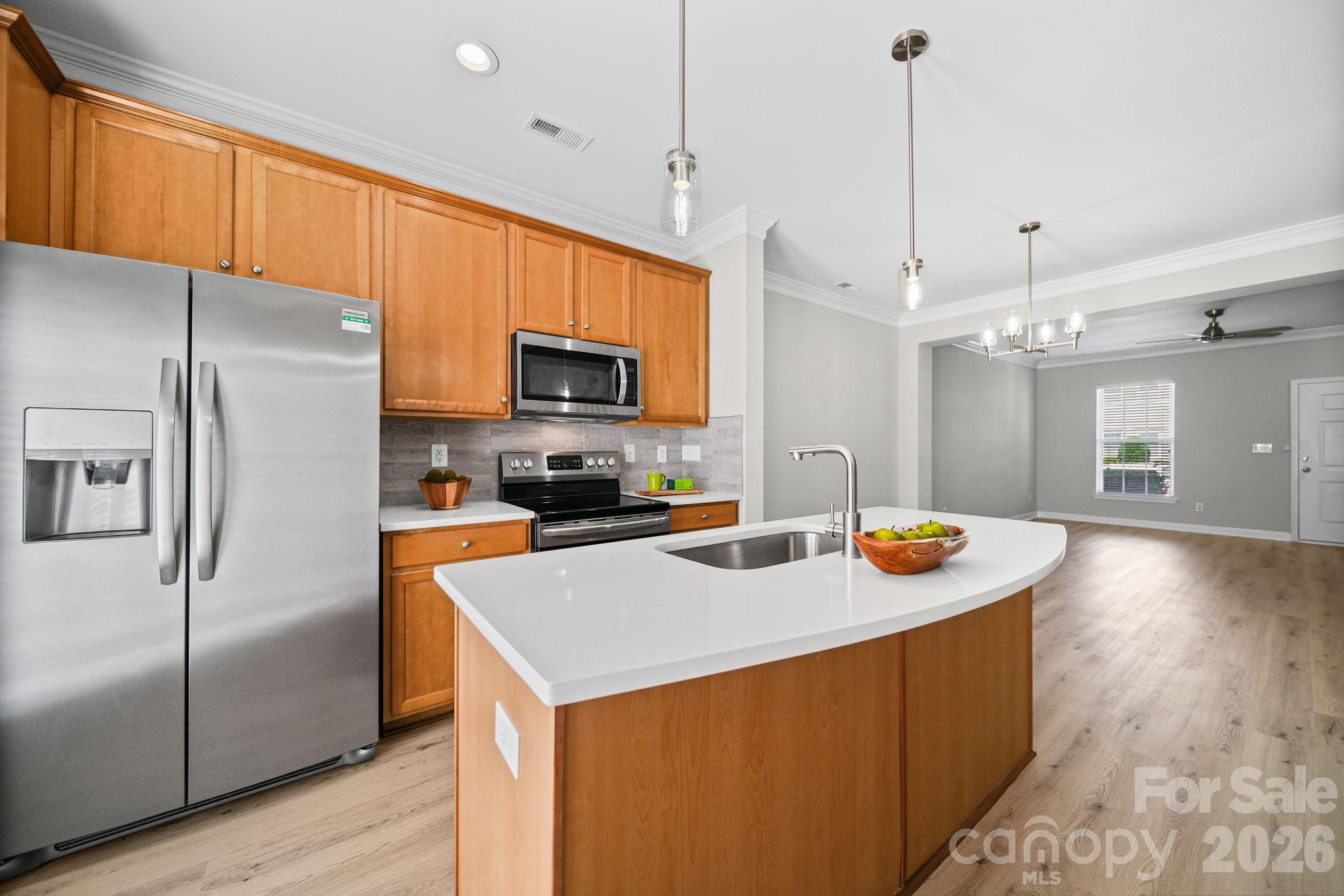 12719 Persimmon Tree Drive Property Photo 6