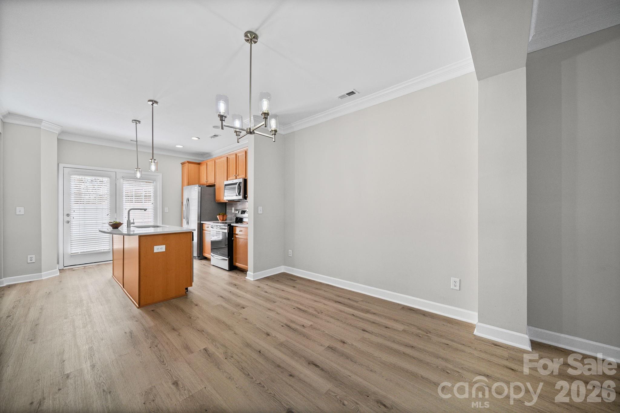 12719 Persimmon Tree Drive Property Photo 7