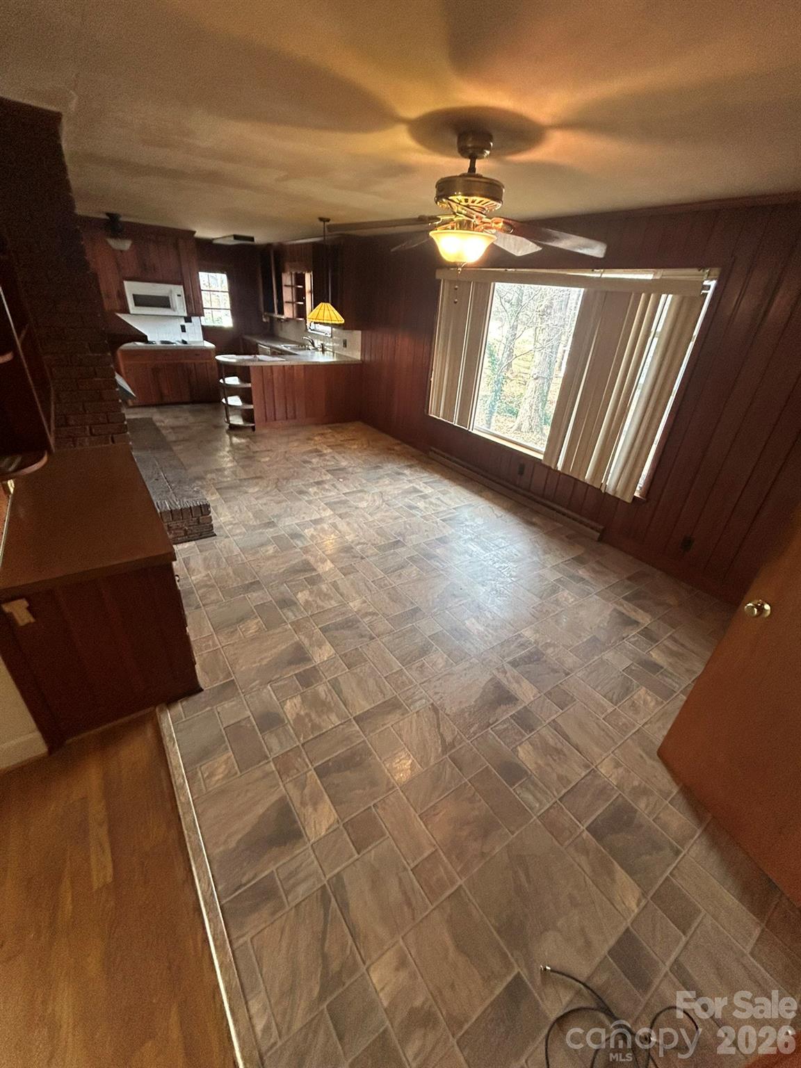 626 Willowbrook Lane Property Photo 12