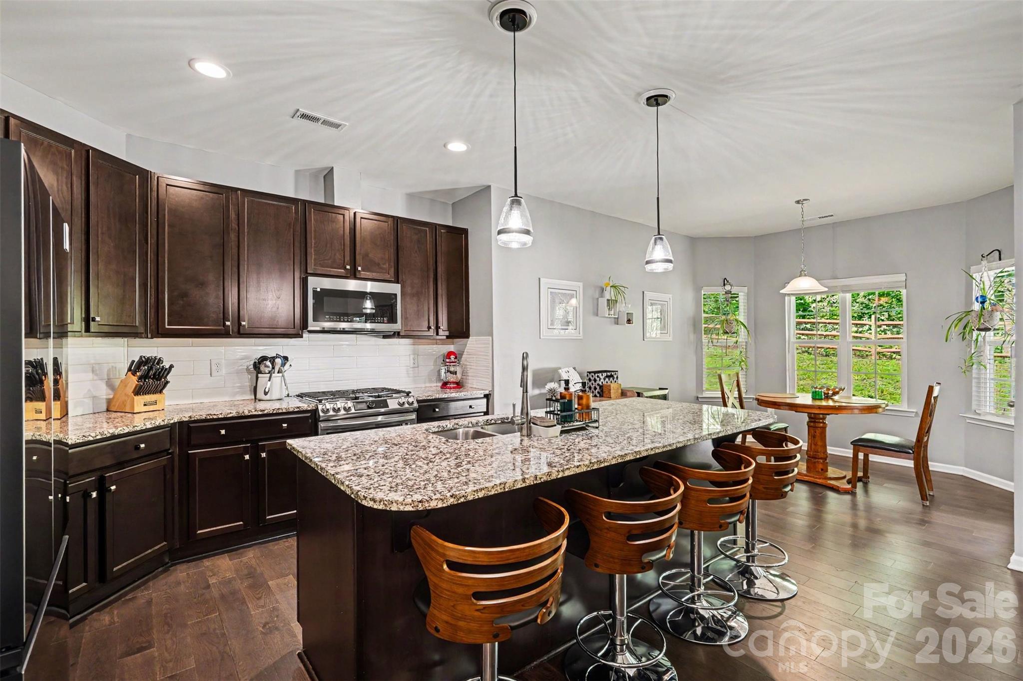 12301 Flatbush Drive Property Photo 2
