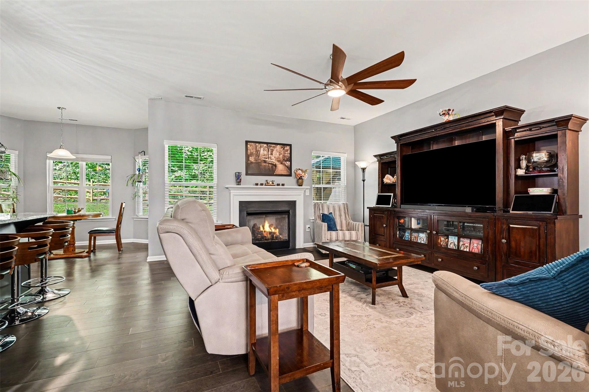 12301 Flatbush Drive Property Photo 4